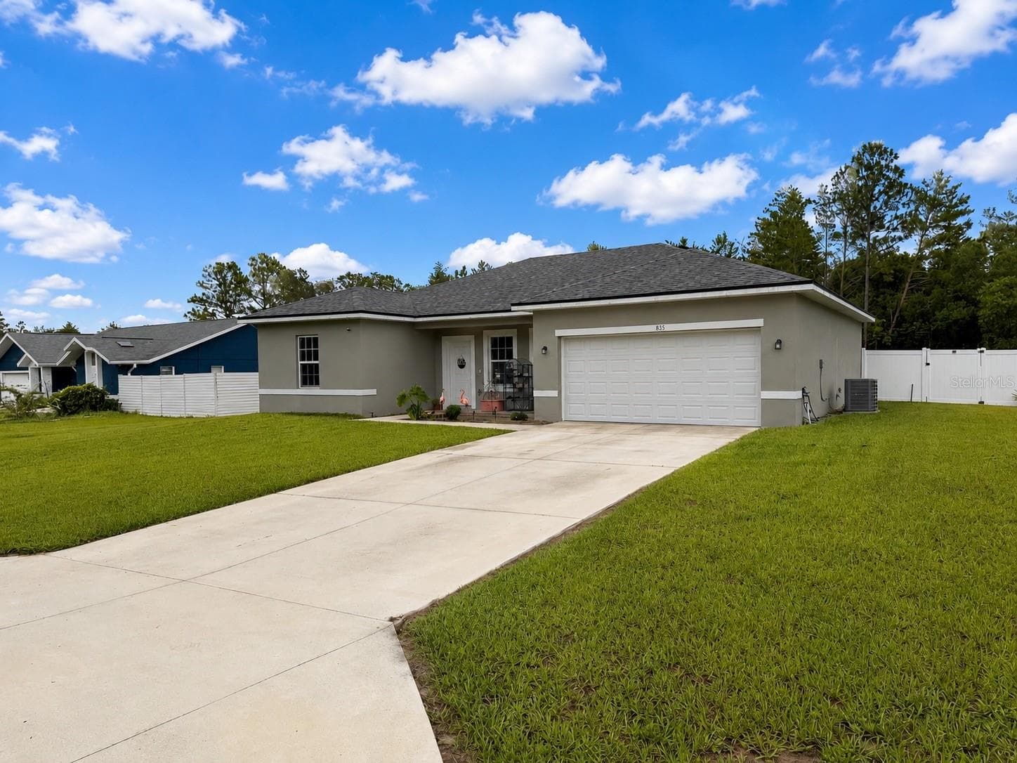 Single Family Residence at 835 MARION OAKS MNR, OCALA, photo 2 of 15