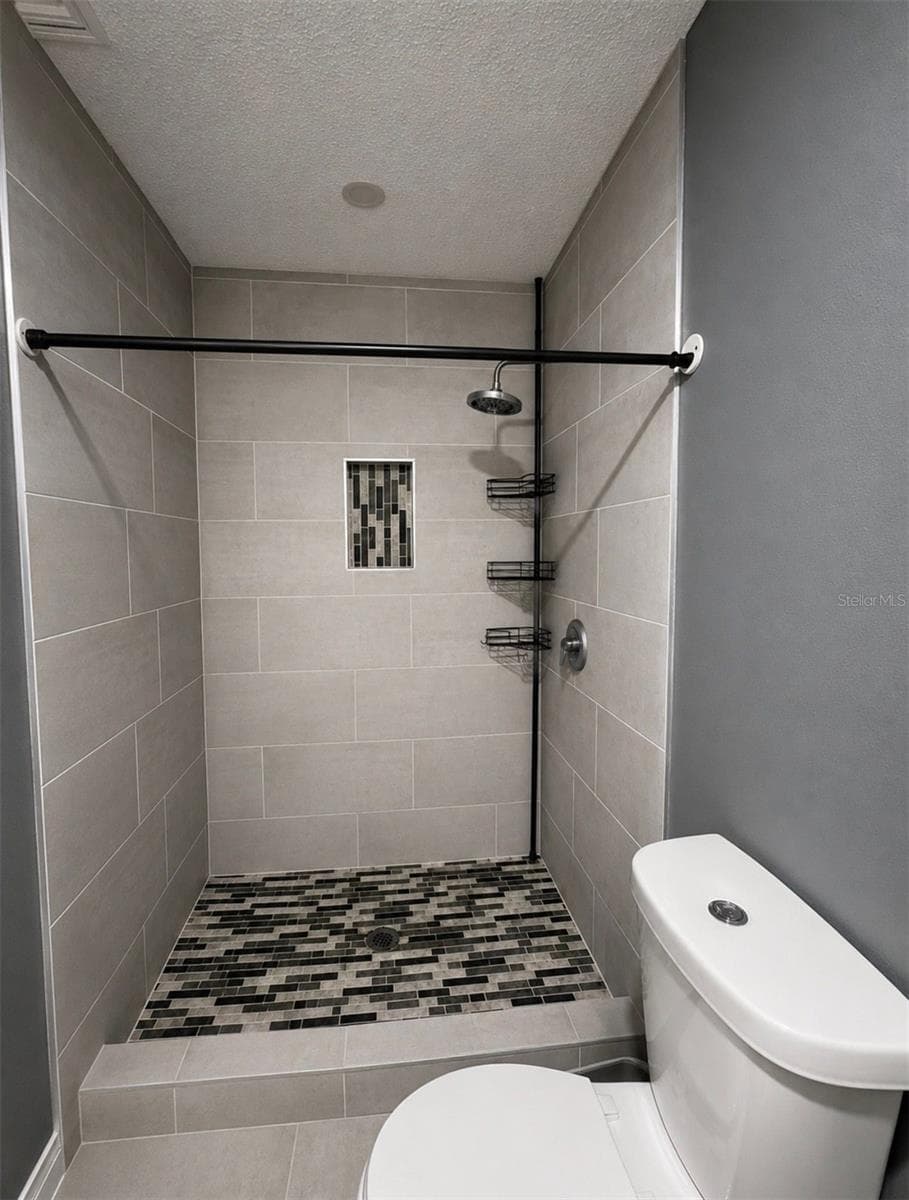 Studio / Mother in-law Bathroom view 2 - 906 SAN PAULO WAY, KISSIMMEE