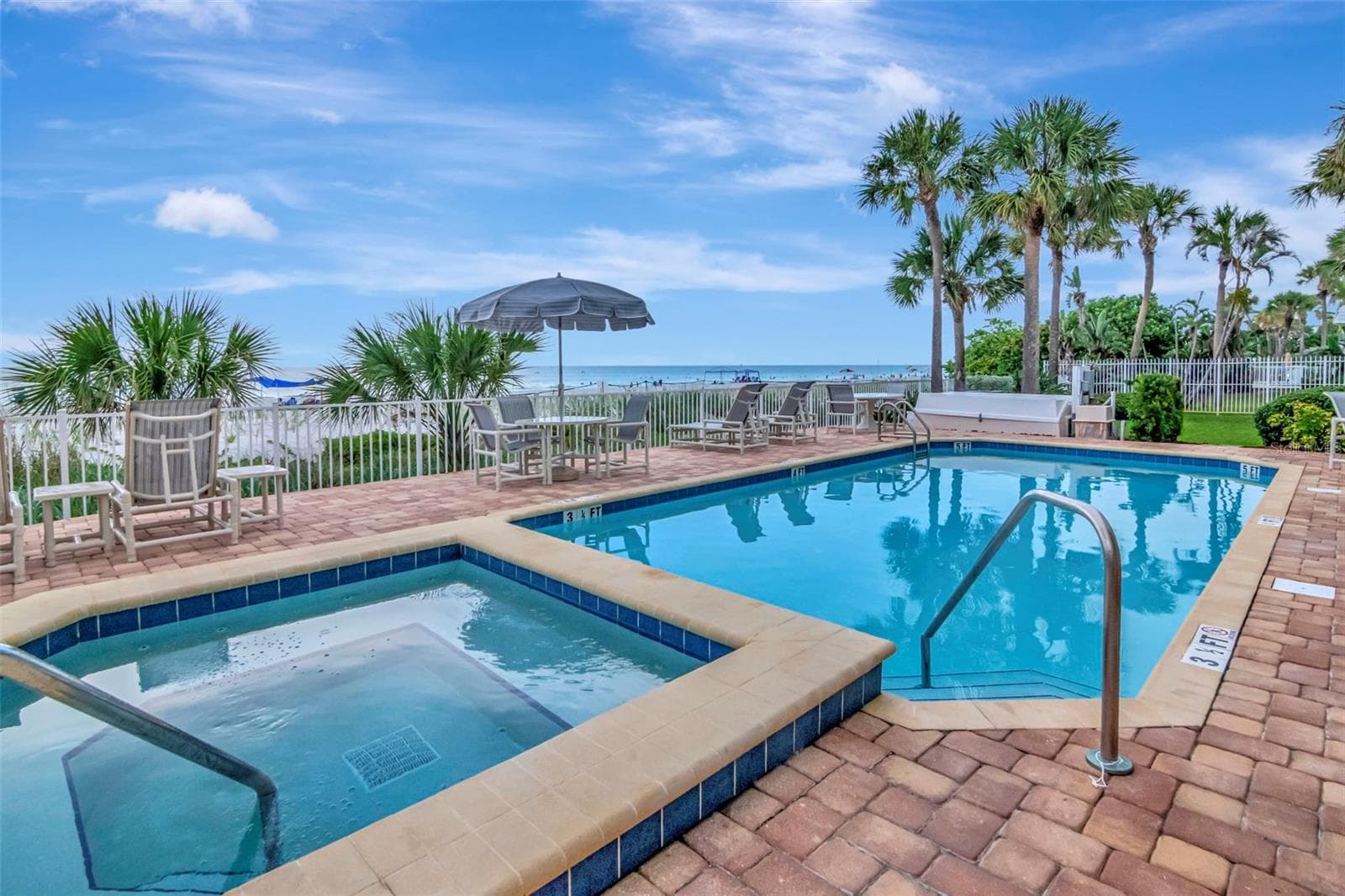 Spa Pool area with private direct access to Indian Rocks Beach - 2 15TH AVE #303, INDIAN ROCKS BEACH