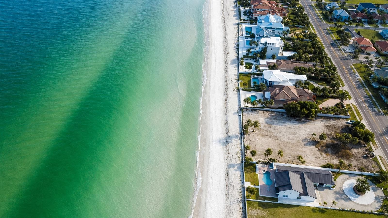 Single Family Residence at 1420/1440 GULF BLVD, BELLEAIR SHORE, photo 34 of 37
