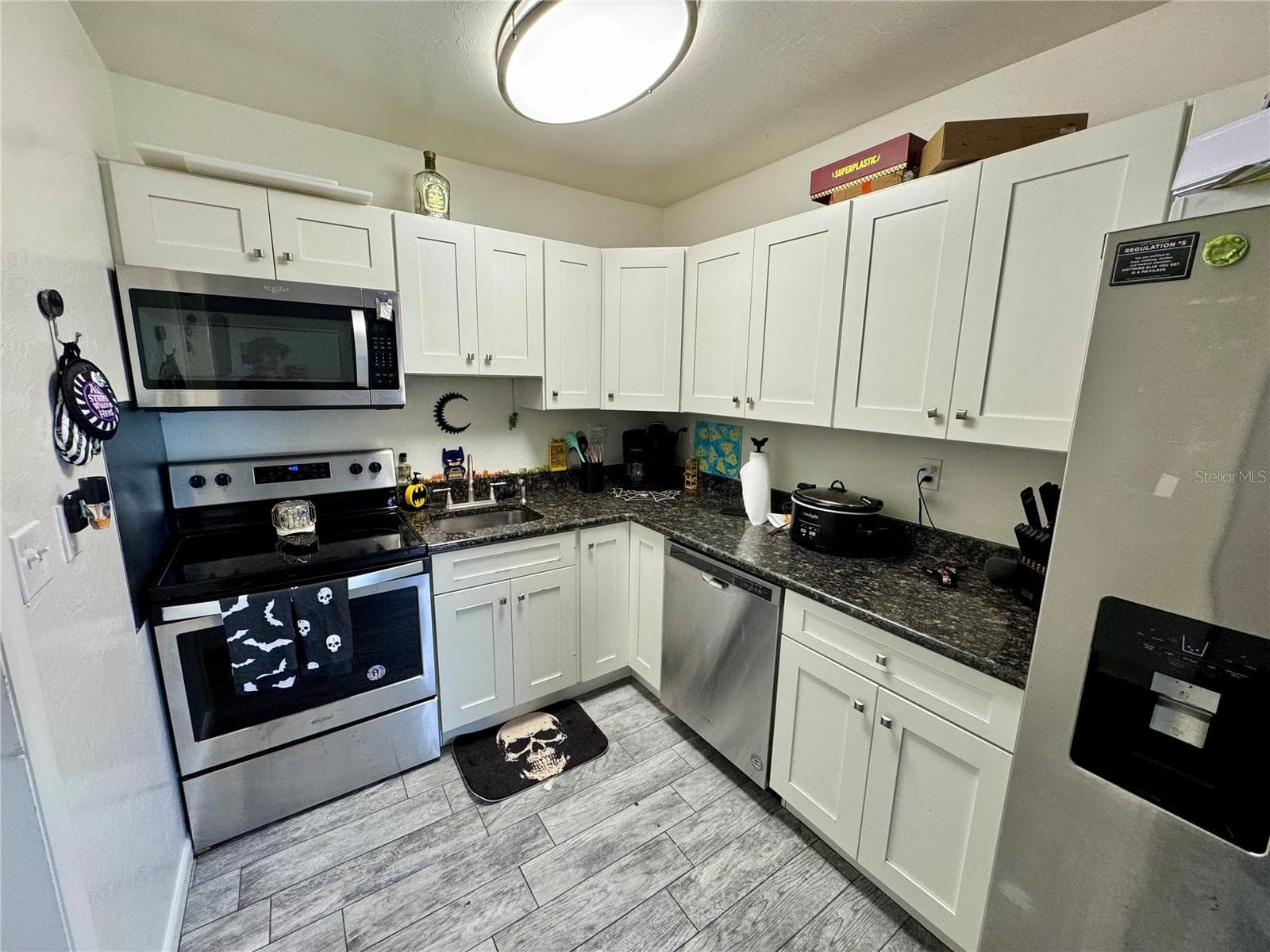 Kitchen - 12100 CAPILLA LN, NORTH PORT