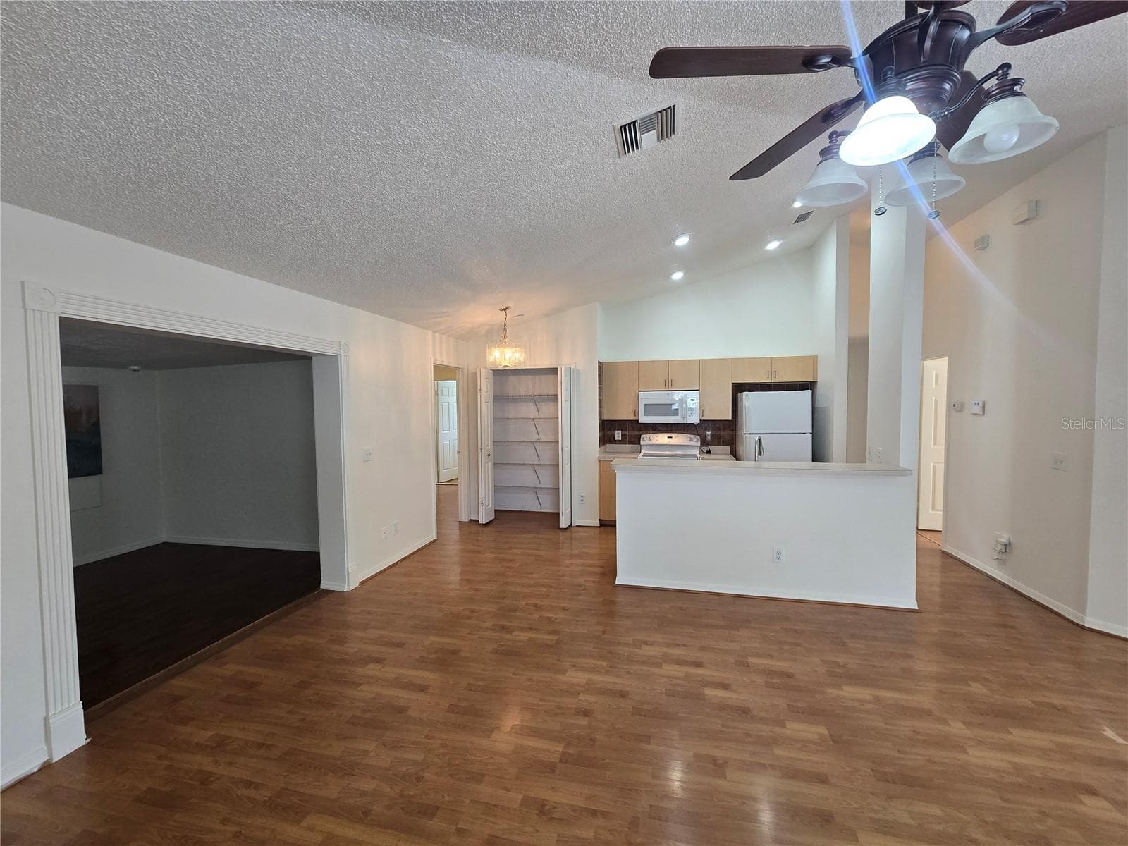 Single Family Residence at 1926 29TH AVE N, ST PETERSBURG, photo 11 of 41