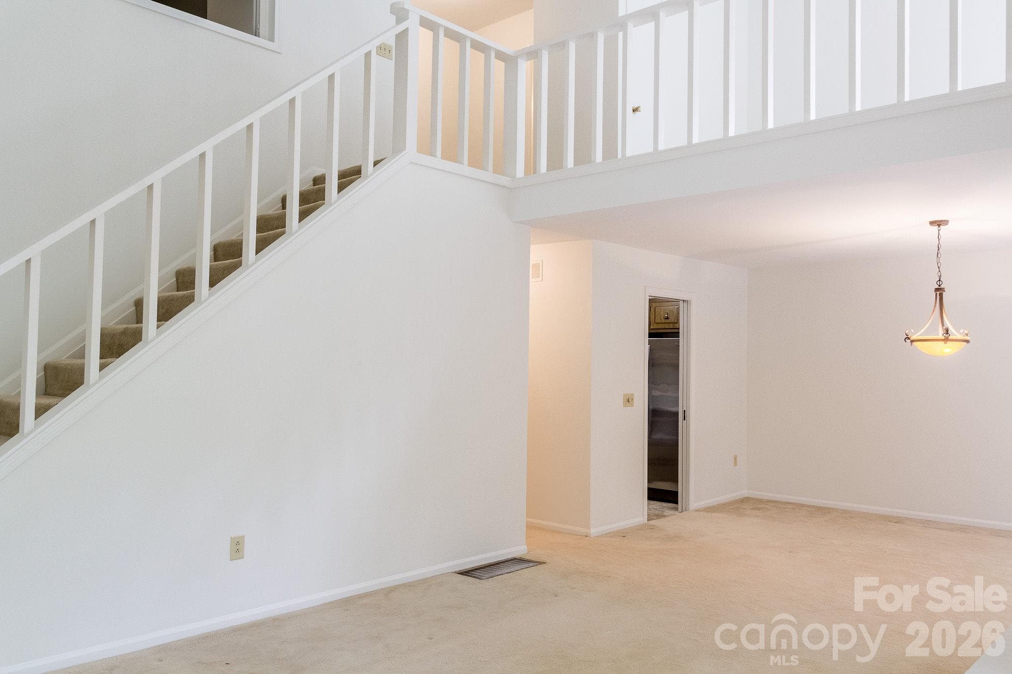 Condominium at 17 Knoll Drive, Columbus, photo 5 of 31
