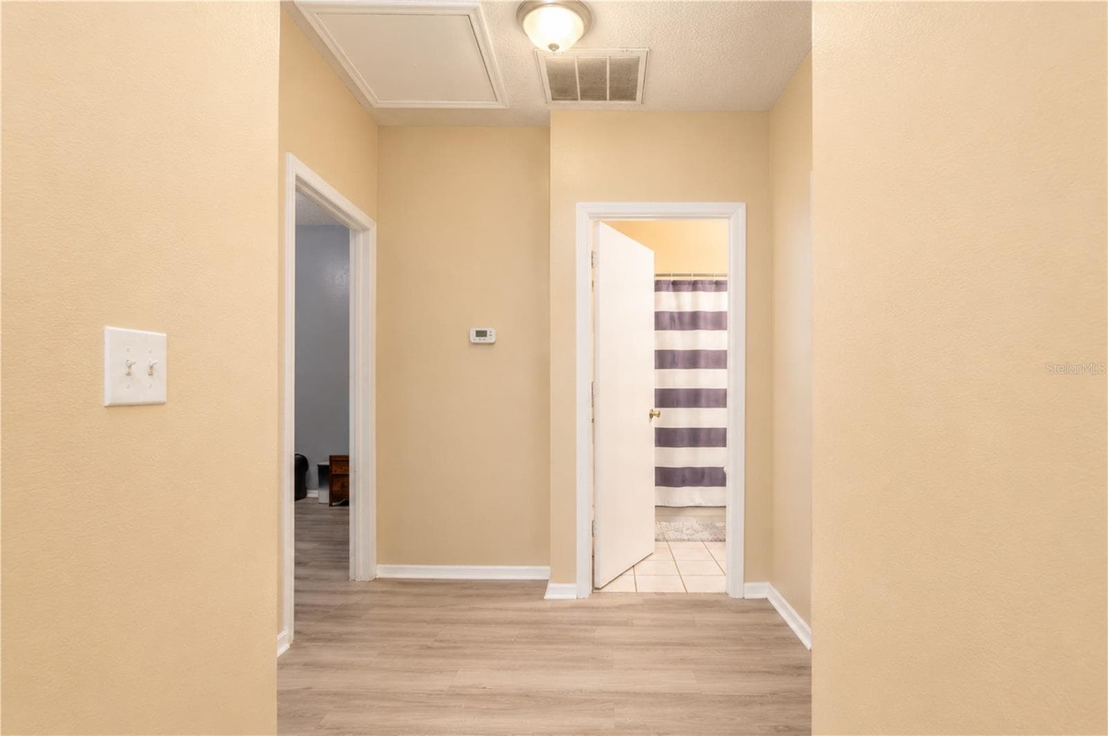 Townhouse at 602 SAINT HENRY DR, BRANDON, photo 9 of 29
