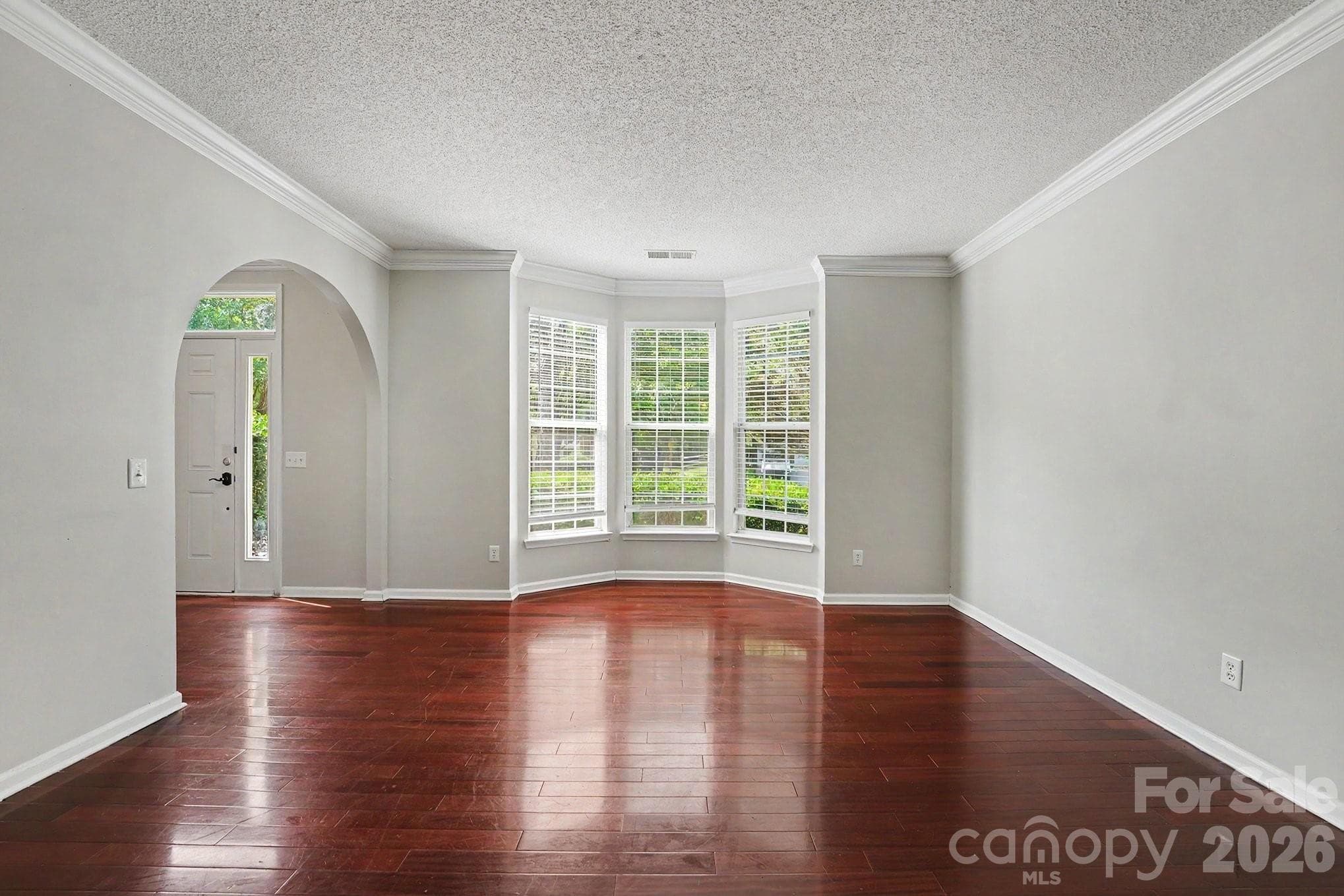 Single Family Residence at 8716 Barrister Way, Charlotte, photo 2 of 20