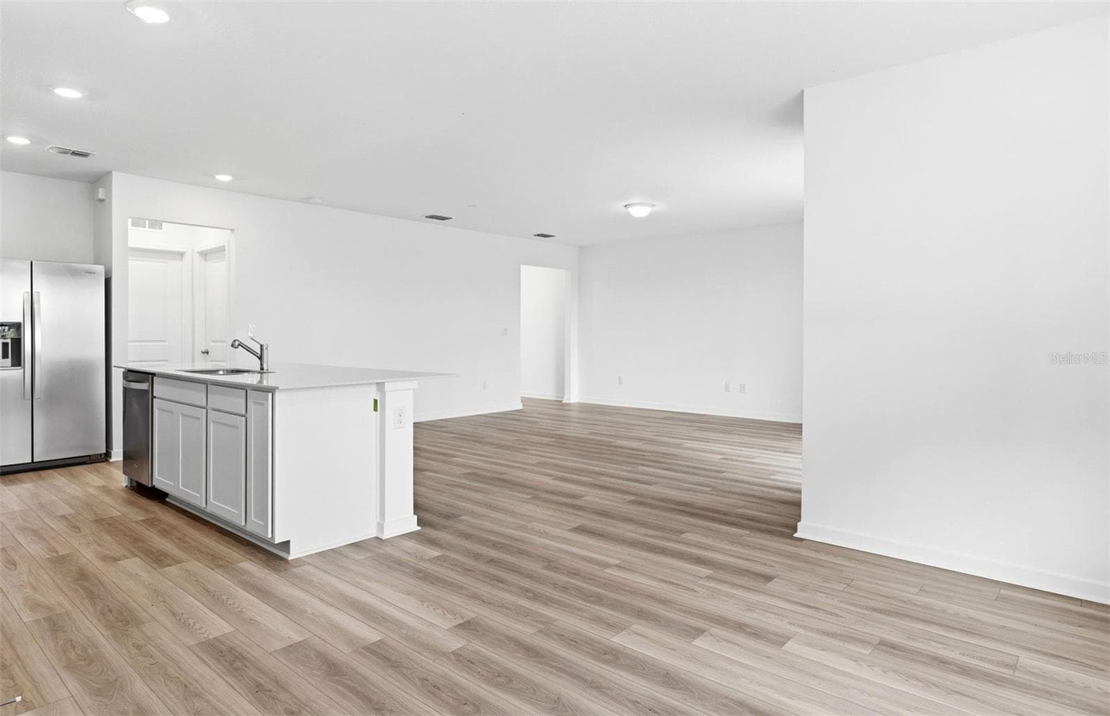 Model Representation - 10422 HIDDEN BANKS GLN, PARRISH