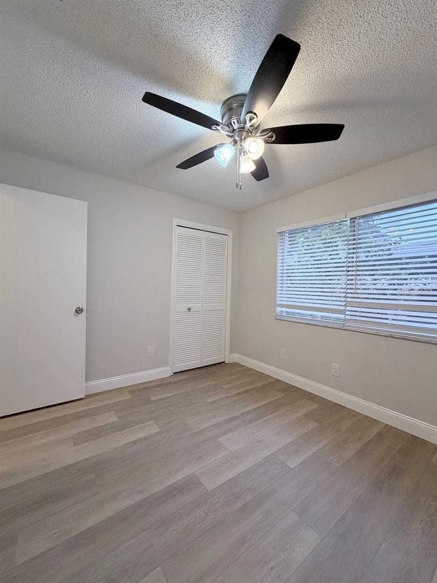 Condominium at 12406 EAGLESWOOD DR #B, HUDSON, photo 14 of 25