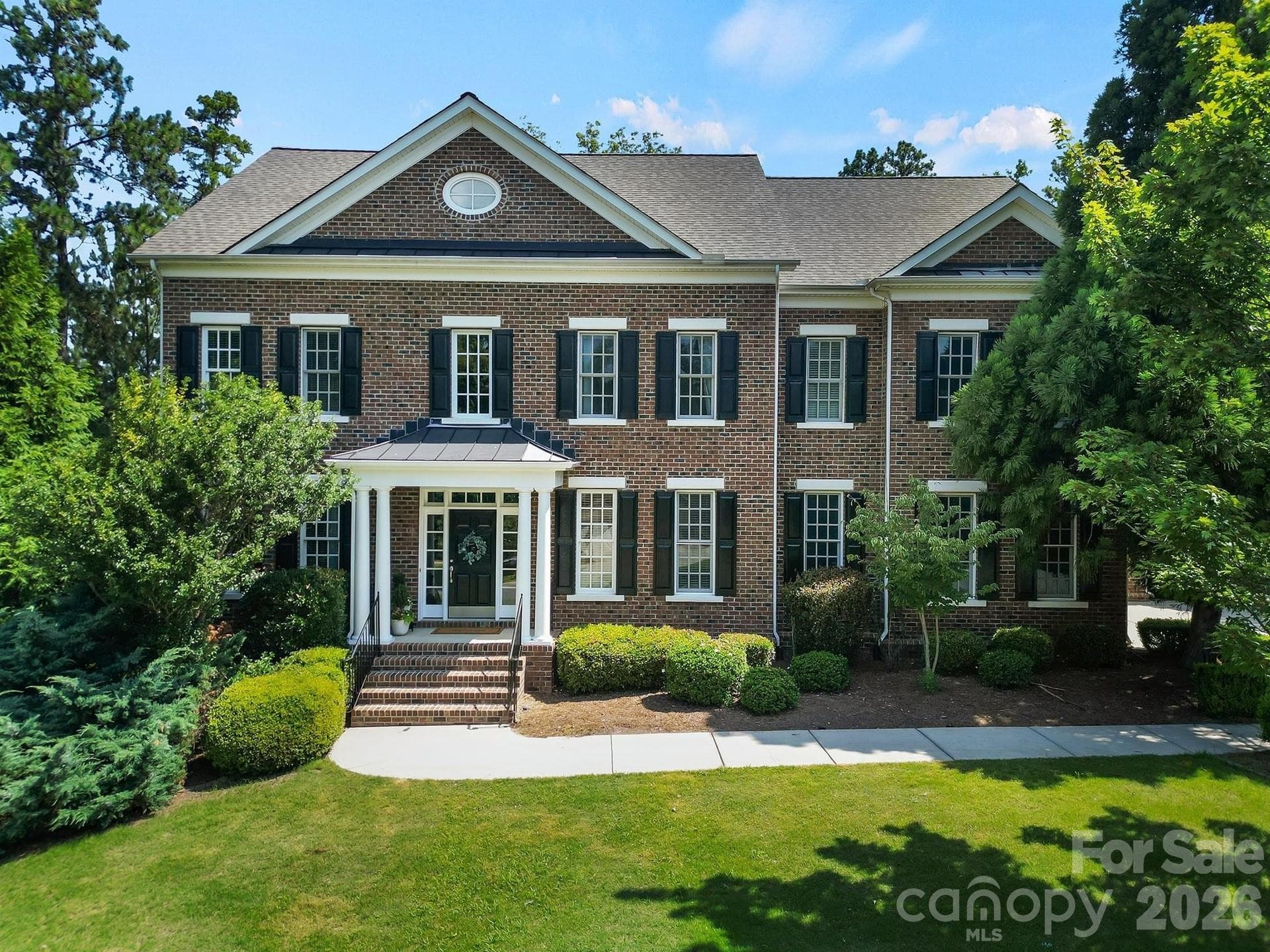 Single Family Residence at 16619 Flintrock Falls Lane, Charlotte, photo 2 of 48
