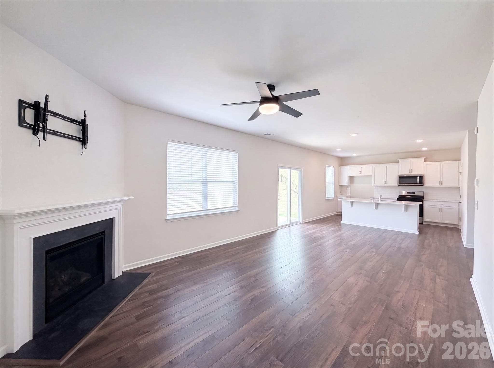 Single Family Residence at 115 Spring Hall Drive, Troutman, photo 7 of 16