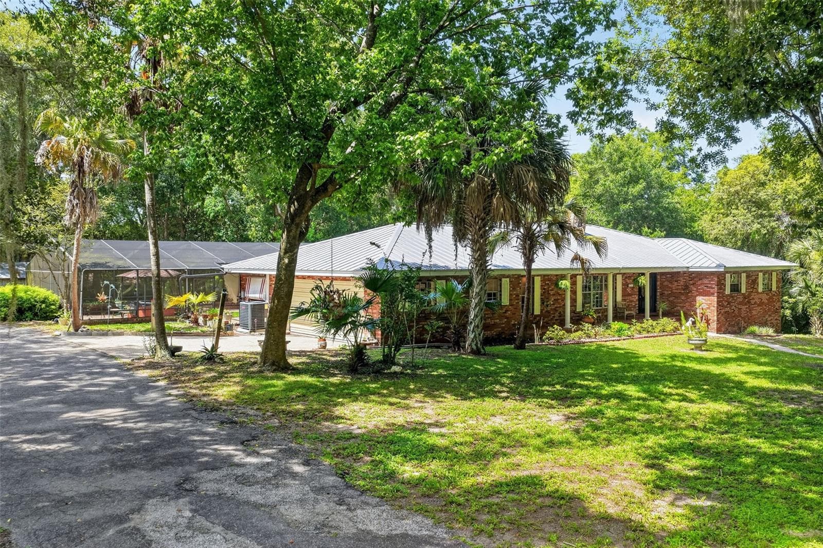 Single Family Residence at 22740 COUNTY ROAD 44A, EUSTIS, photo 4 of 41