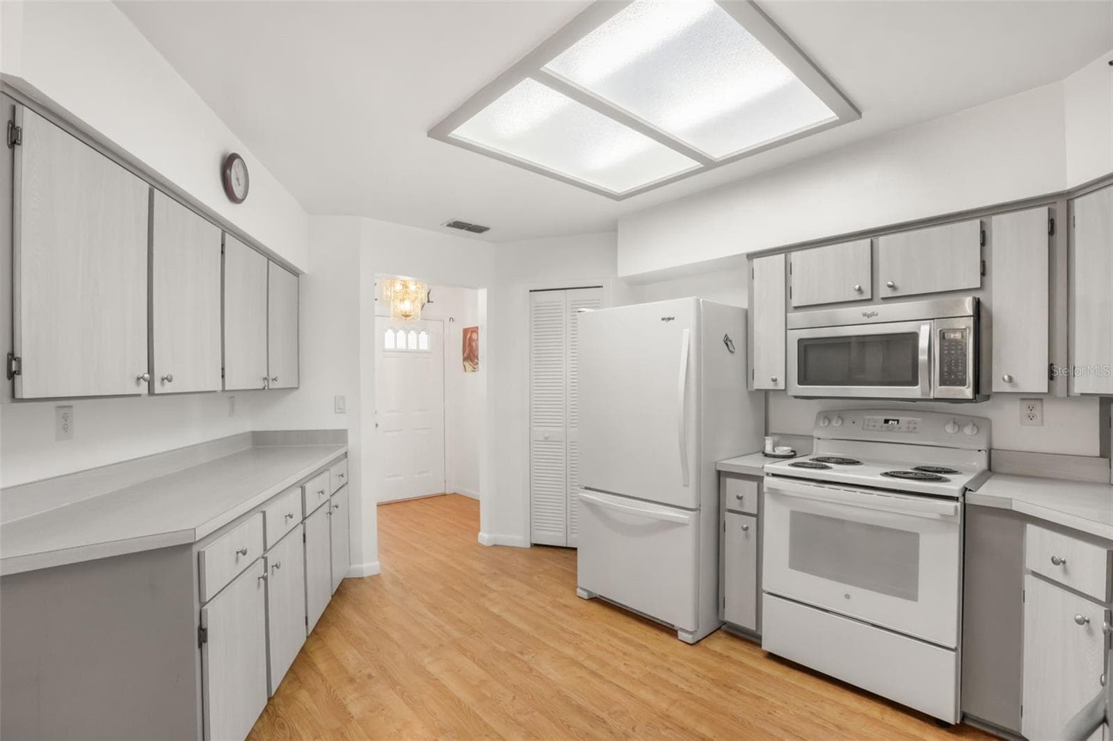 Single Family Residence at 1305 MORAY CT, LEESBURG, photo 13 of 50
