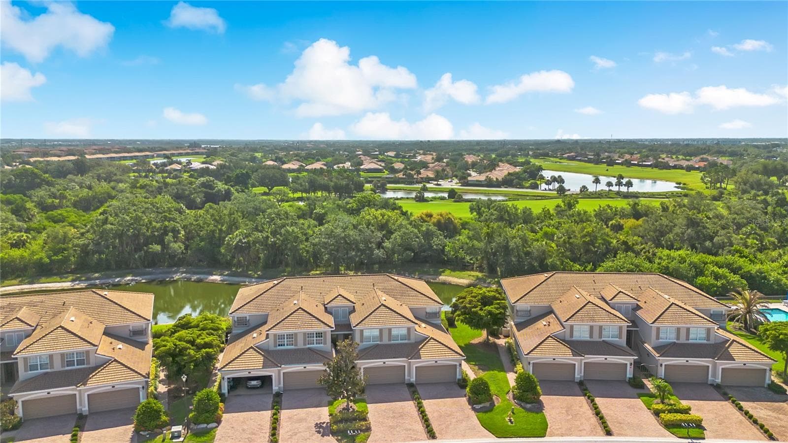 Condominium at 415 WINDING BROOK LN #102, BRADENTON, photo 64 of 78