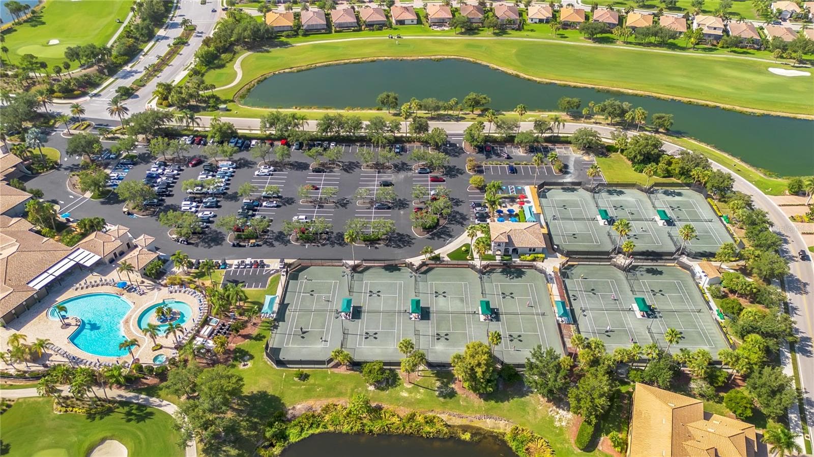 Condominium at 415 WINDING BROOK LN #102, BRADENTON, photo 74 of 78