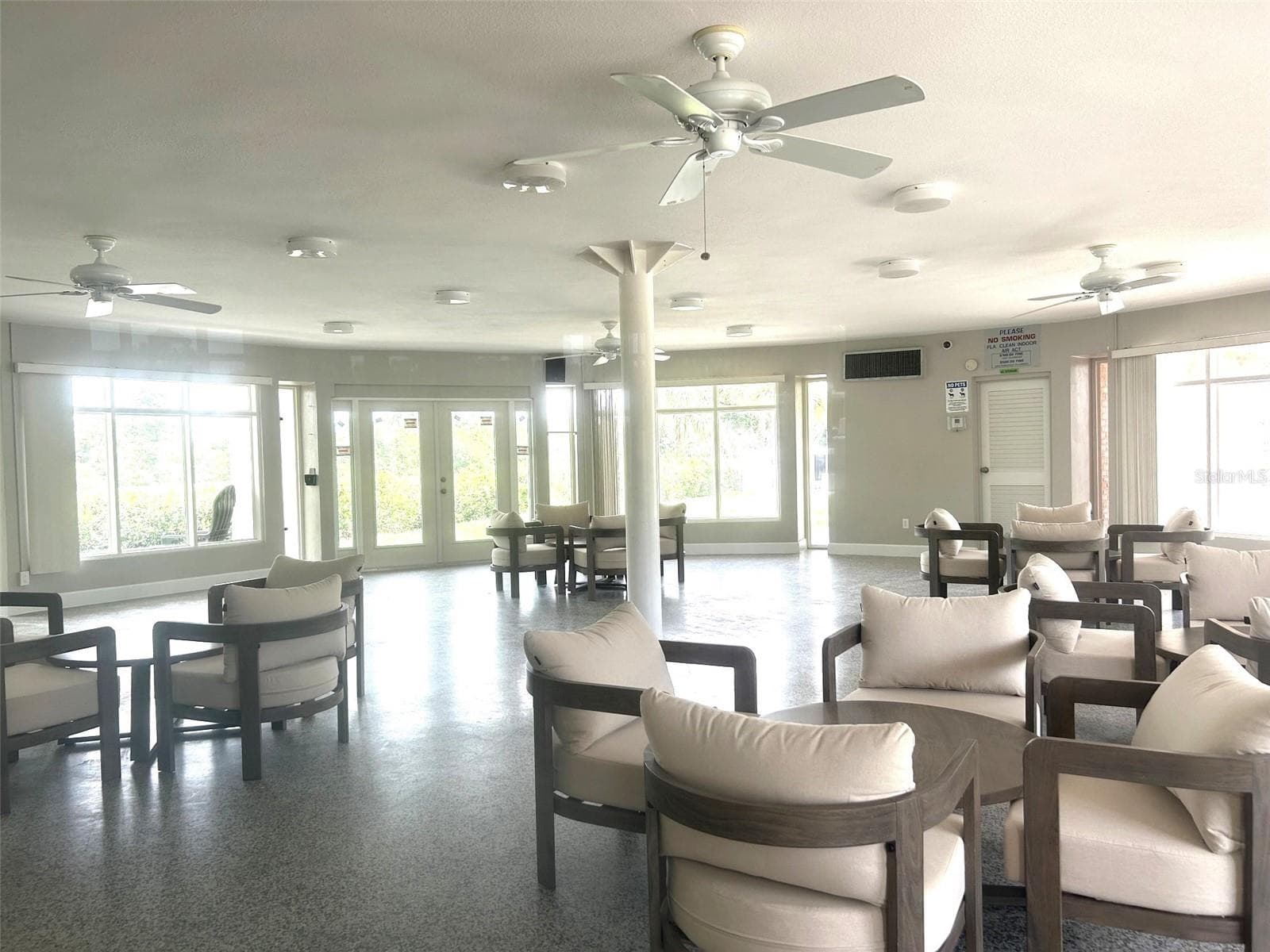 Clubhouse - 4520 OVERLOOK DR NE #132, ST PETERSBURG