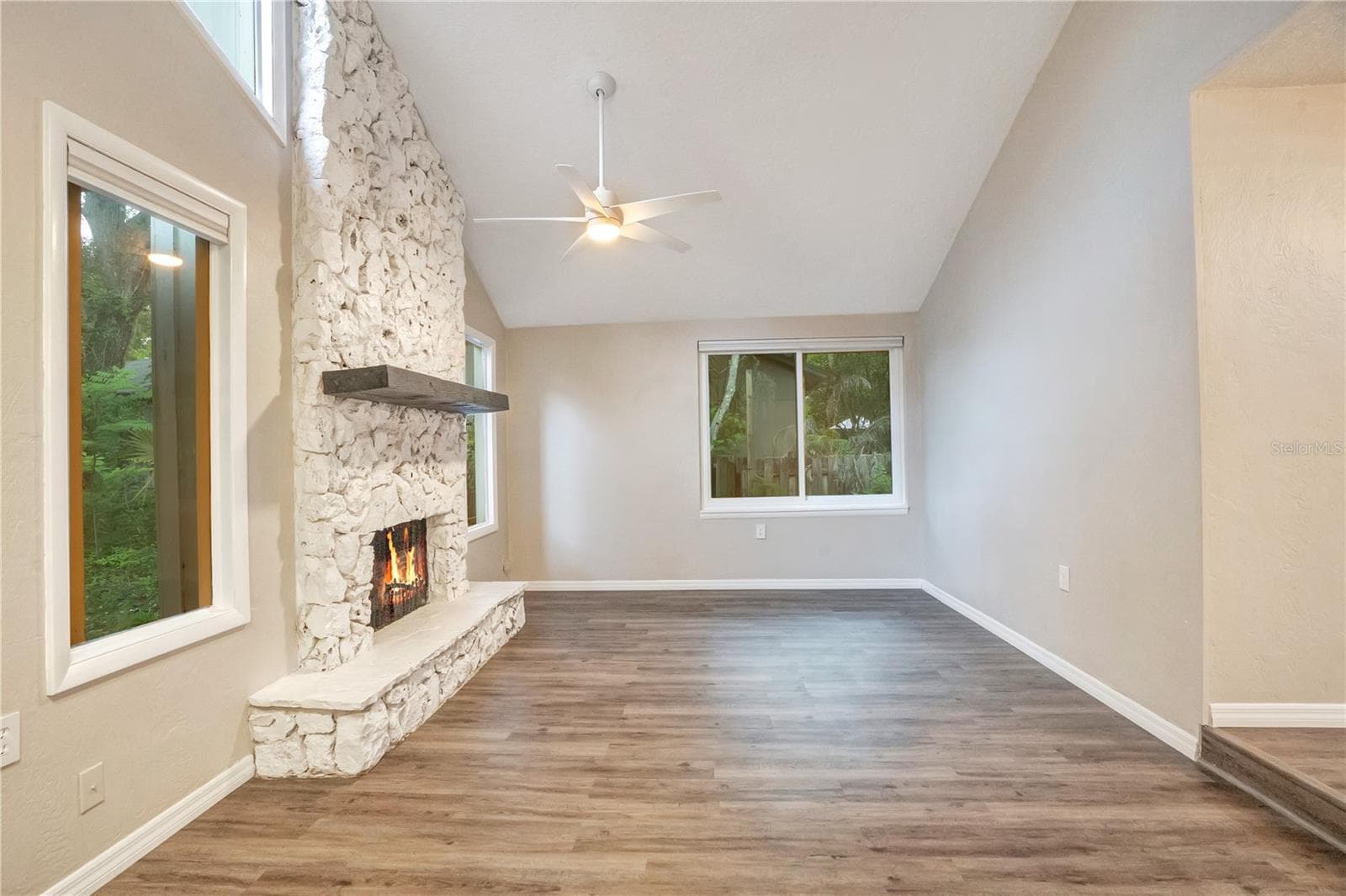 Single Family Residence at 16 RAINTREE CT, ORMOND BEACH, photo 5 of 37