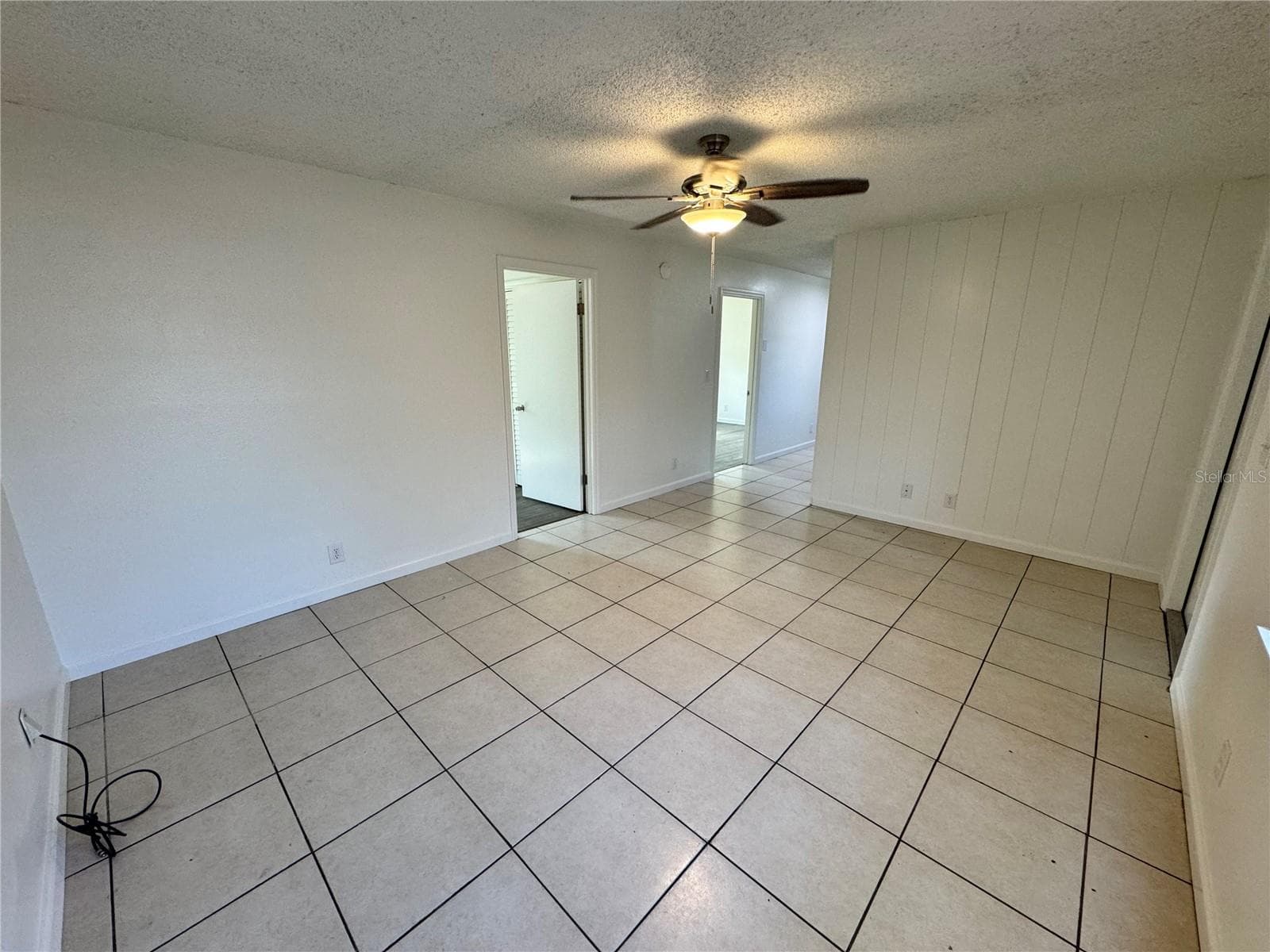 2240 Livingroom - 2242 & 2240 SW LOIS AVE, ARCADIA