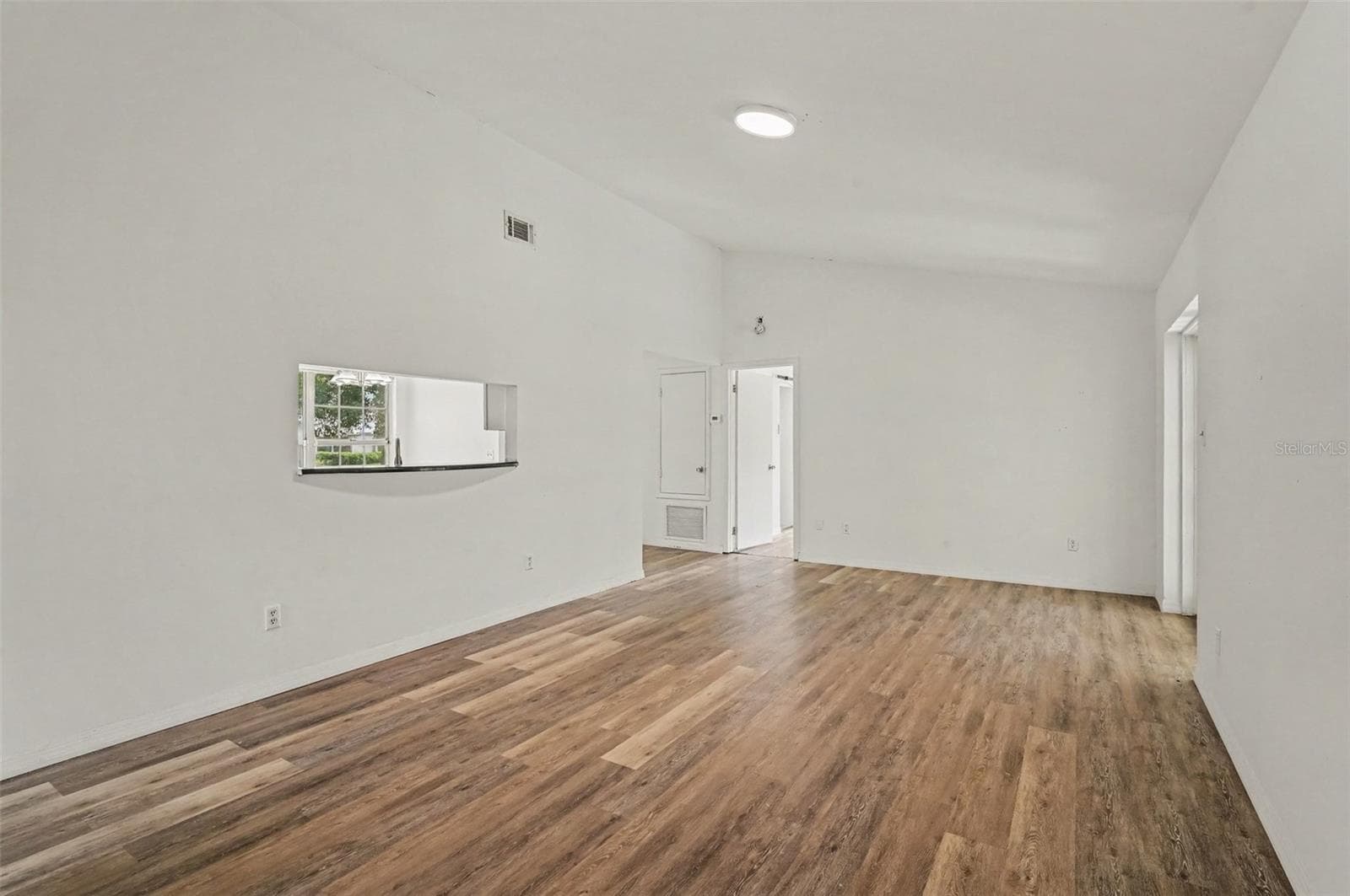 Single Family Residence at 7774 BARBERRY DR, ORLANDO, photo 5 of 16
