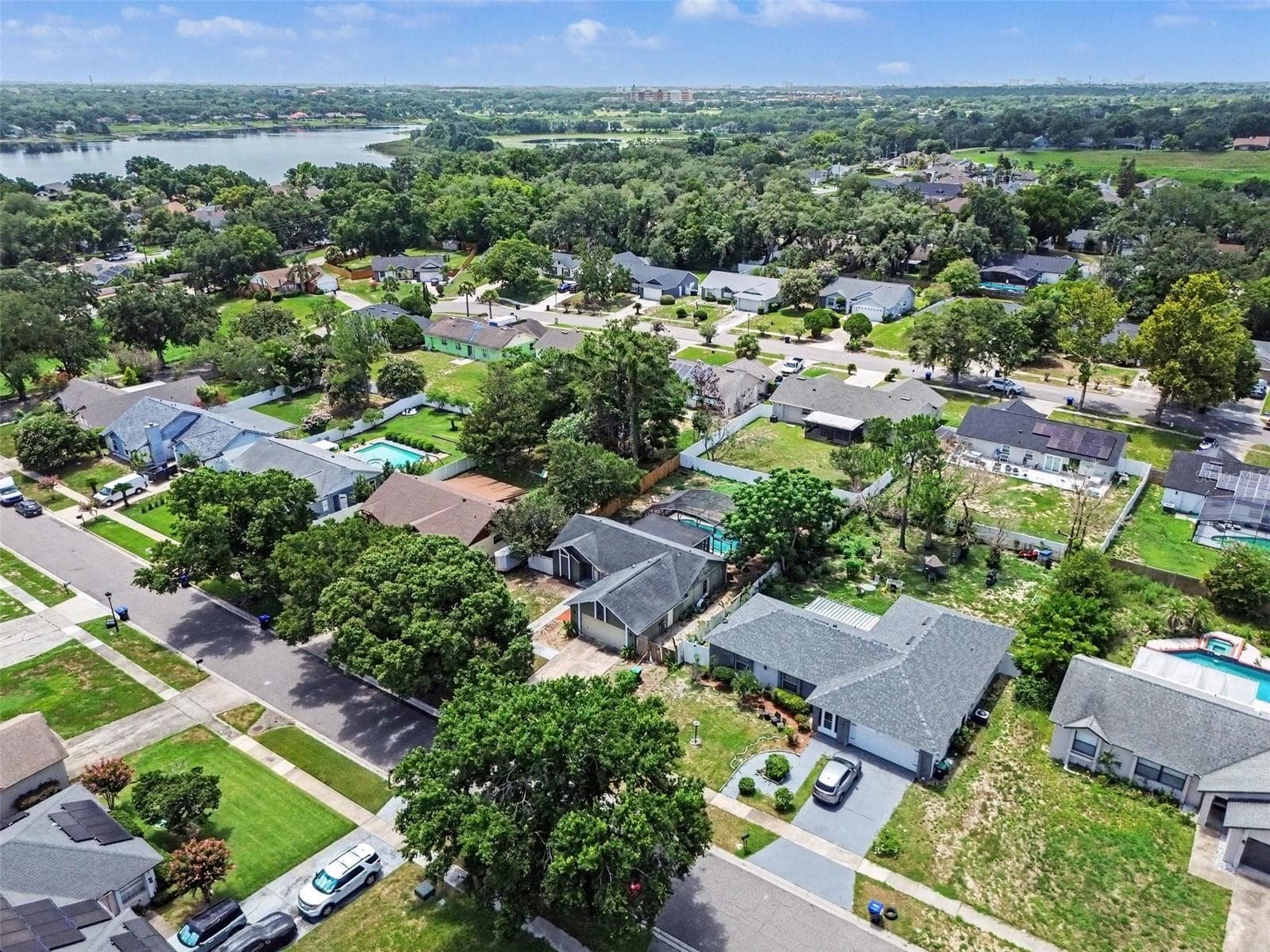 Single Family Residence at 7774 BARBERRY DR, ORLANDO, photo 10 of 16