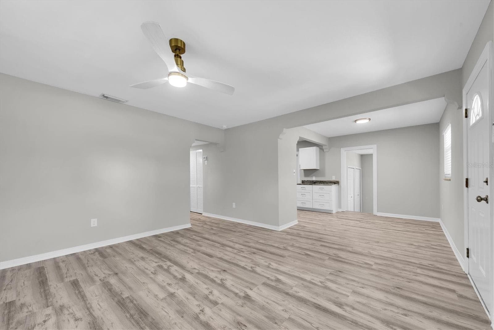 Single Family Residence at 1808 S CLUB CT, TAMPA, photo 3 of 45