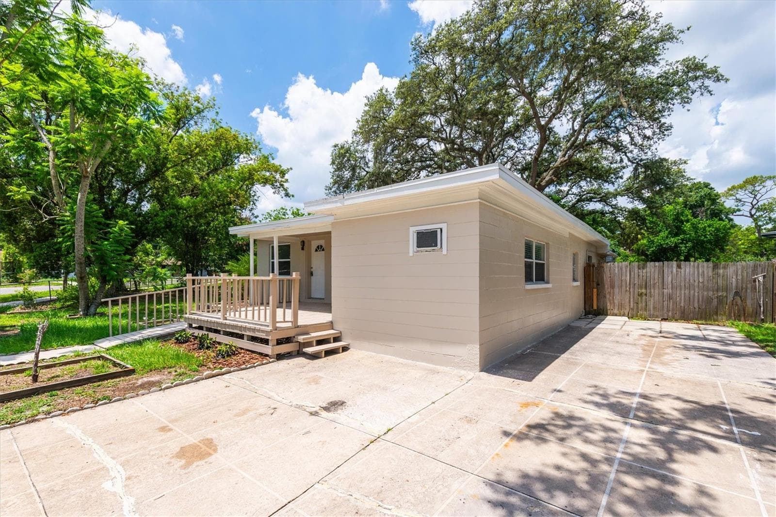 Single Family Residence at 1808 S CLUB CT, TAMPA, photo 32 of 45
