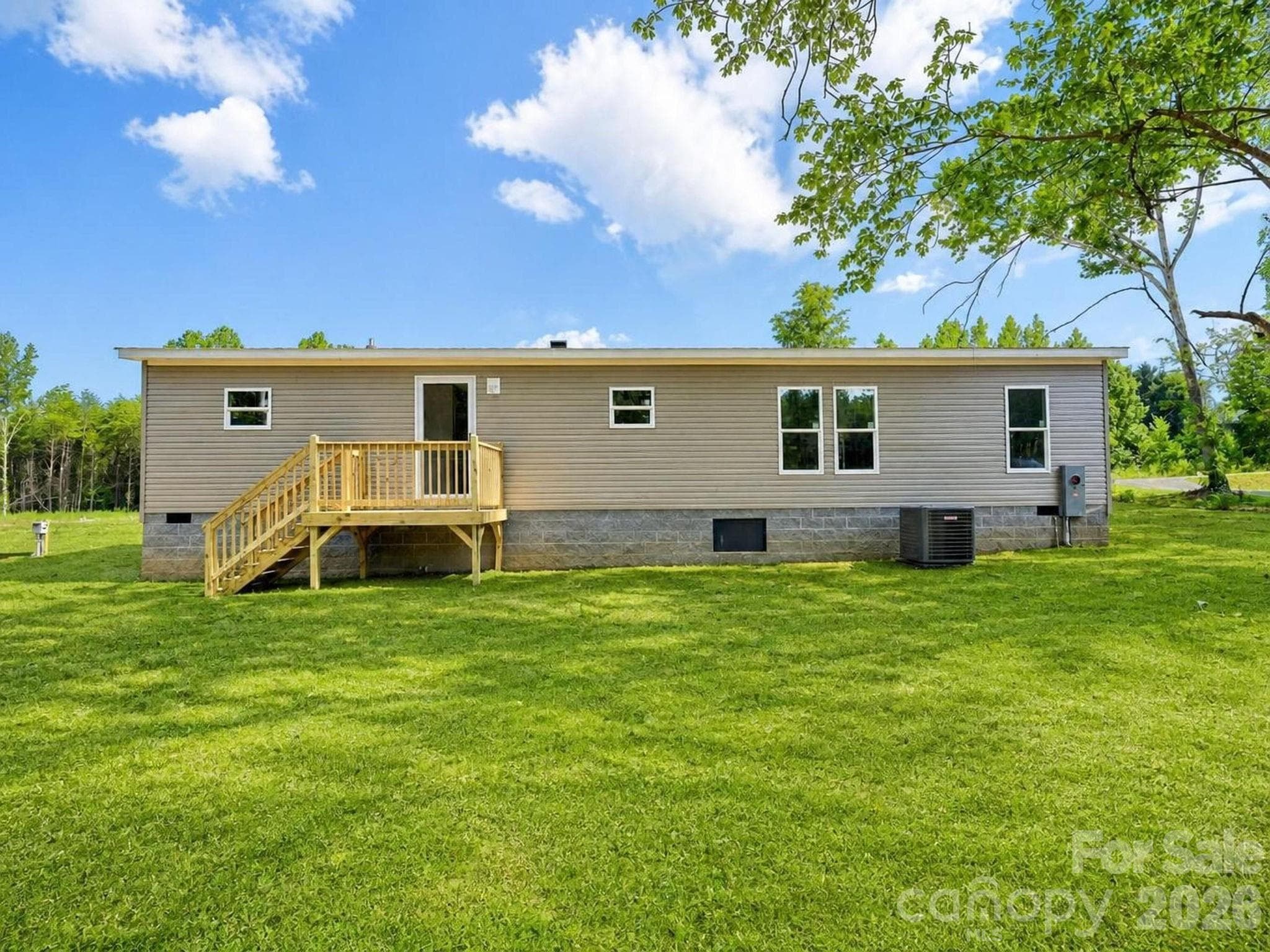 Single Family Residence at 330 Middle Brook Drive, Rockwell, photo 46 of 48