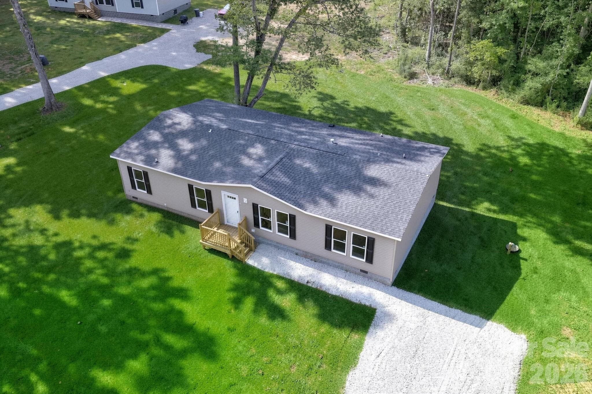 Single Family Residence at 330 Middle Brook Drive, Rockwell, photo 11 of 48