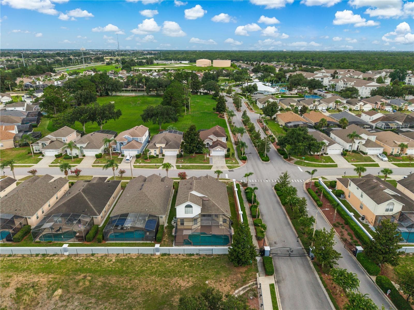 Single Family Residence at 8184 FAN PALM WAY, KISSIMMEE, photo 19 of 71
