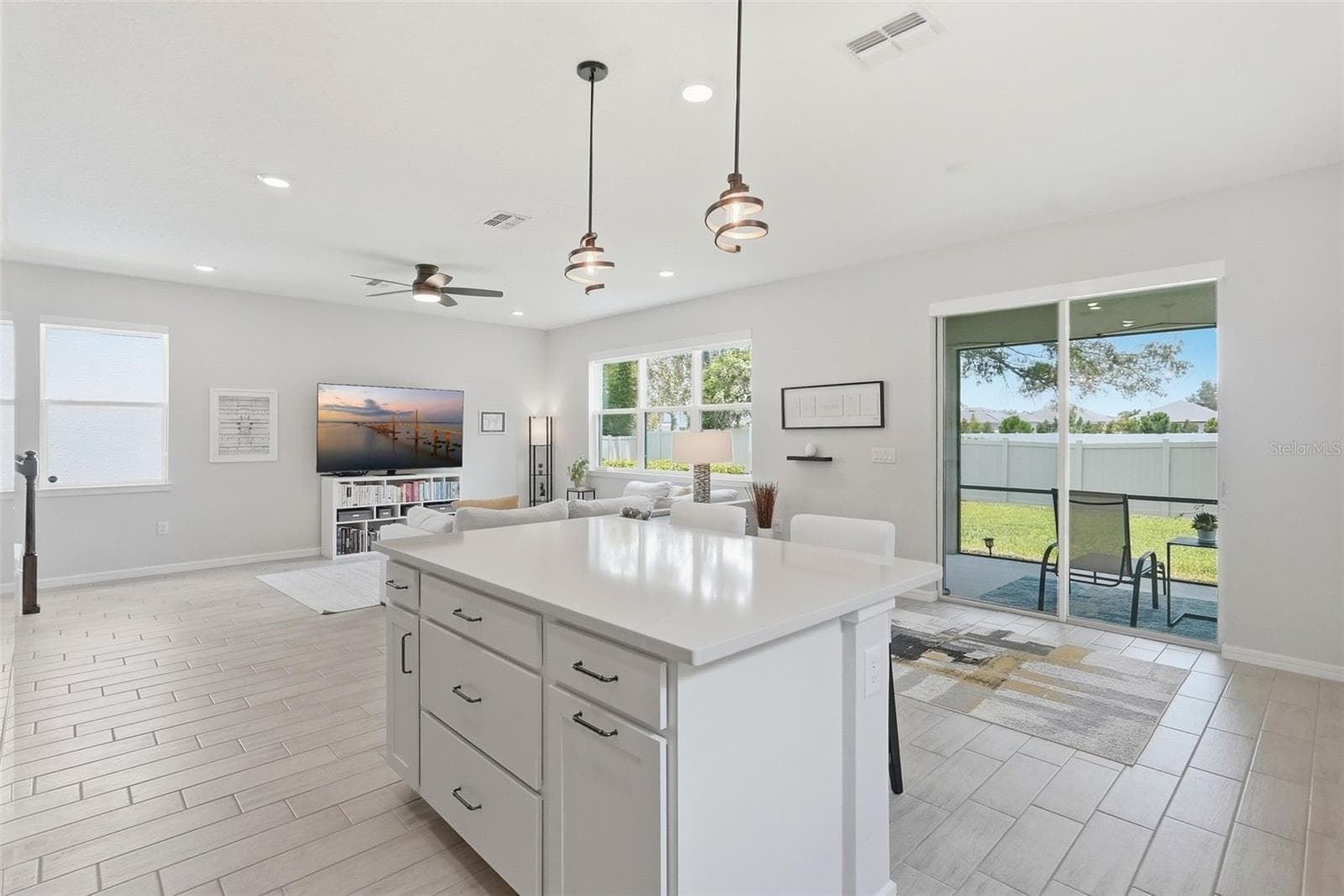 Single Family Residence at 2949 PIER POINTE LN, CLEARWATER, photo 17 of 48