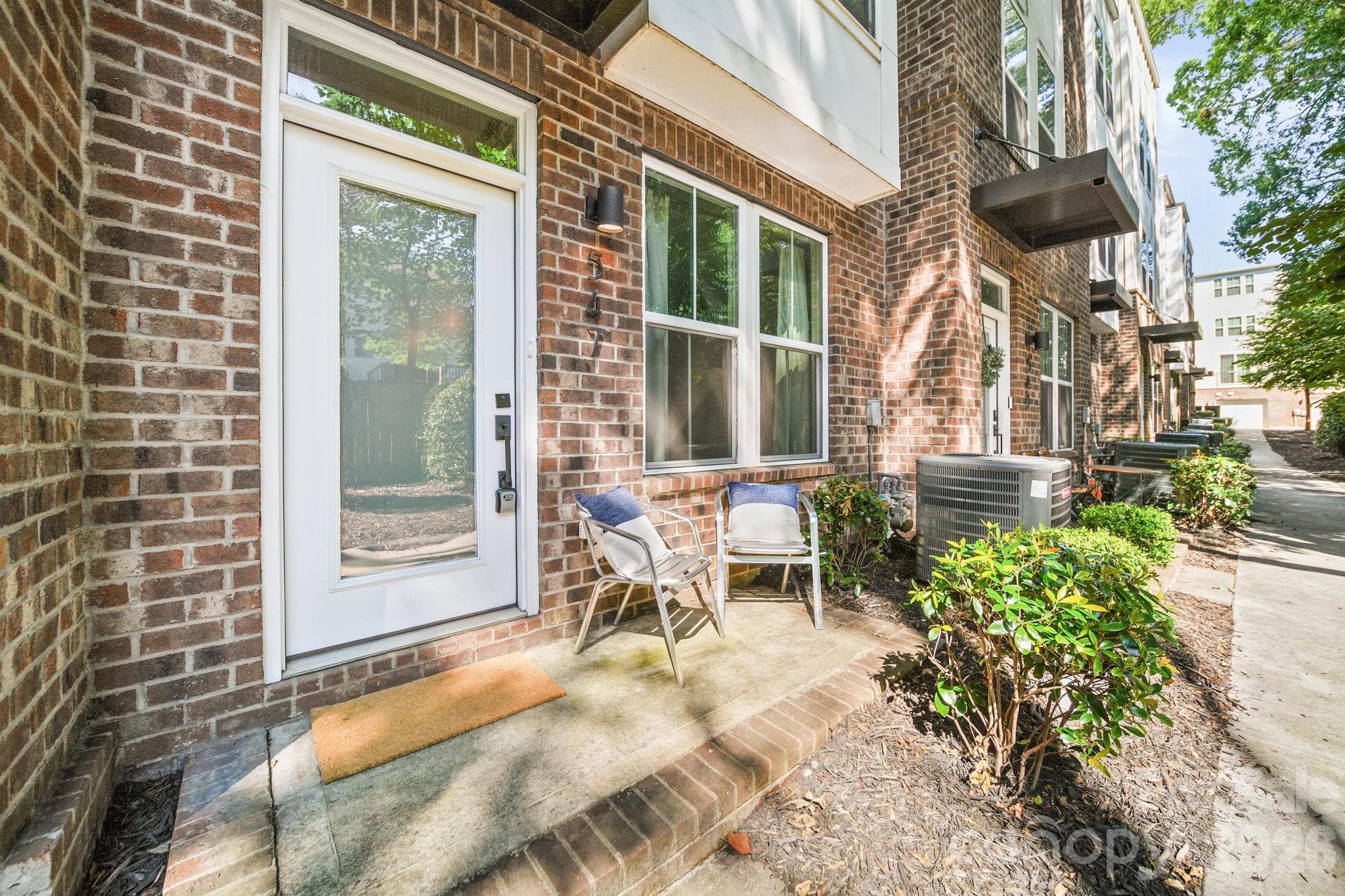 Townhouse at 547 Old Mill Road, Charlotte, photo 24 of 32