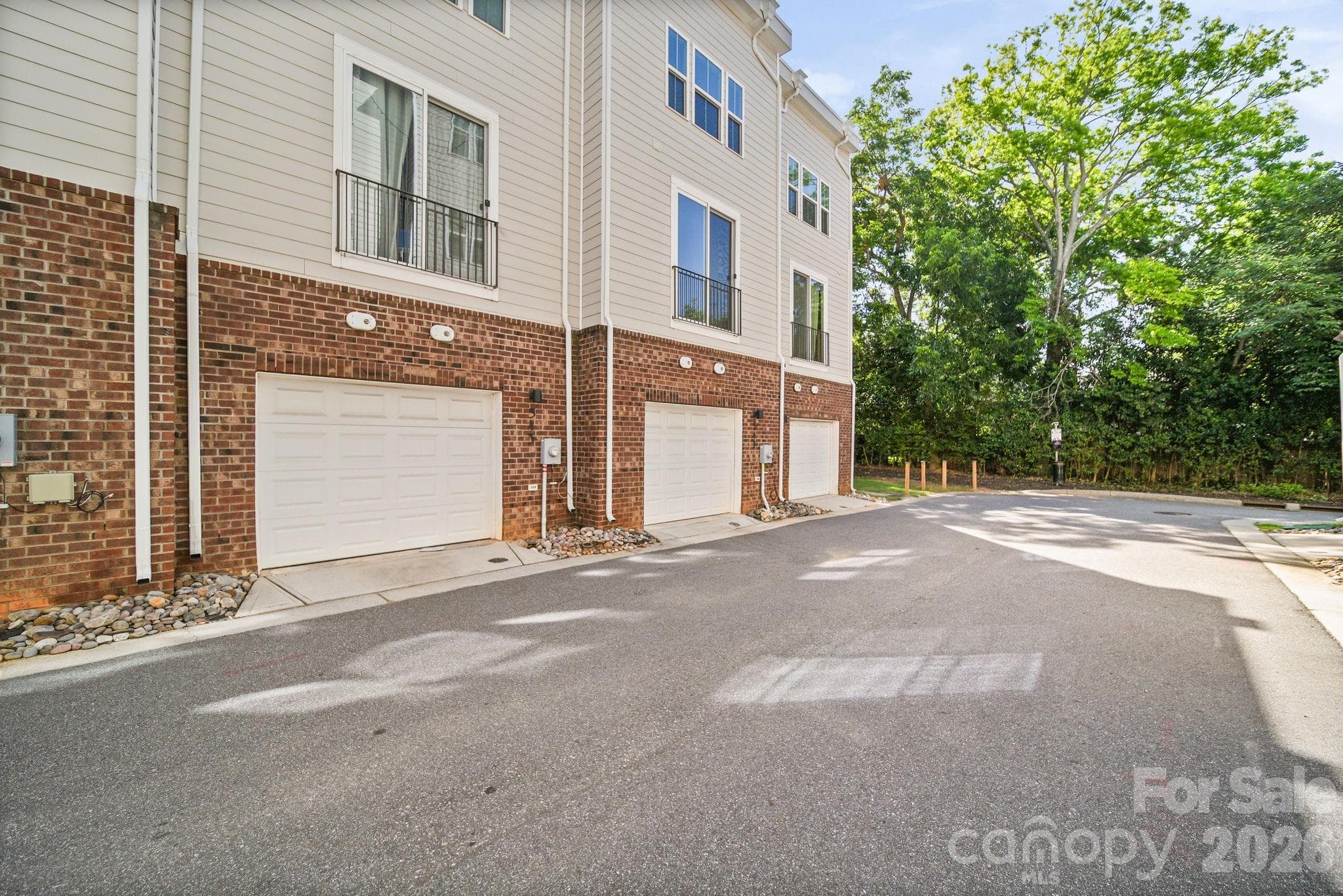 Townhouse at 547 Old Mill Road, Charlotte, photo 32 of 32