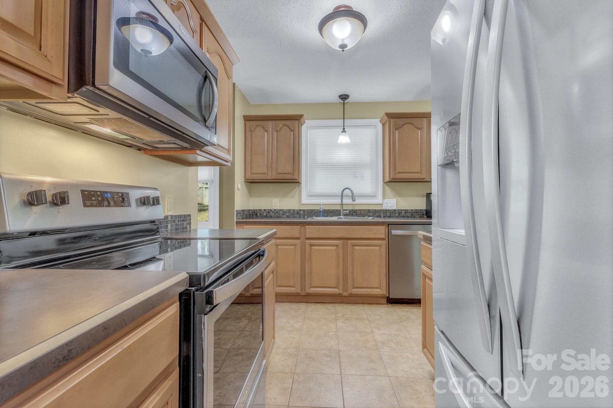 Single Family Residence at 18 Mctindal Circle, Asheville, photo 11 of 25