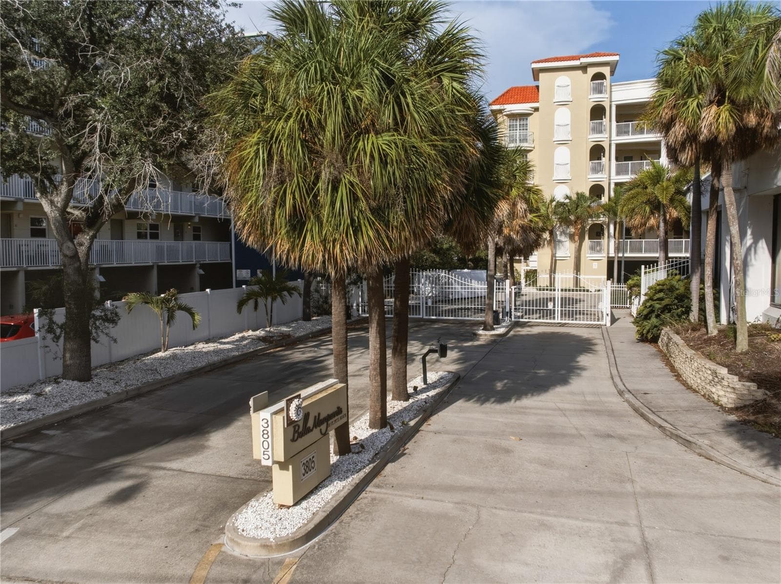 Gated Entrance, just enough privacy - 3805 GULF BLVD #203, ST PETE BEACH