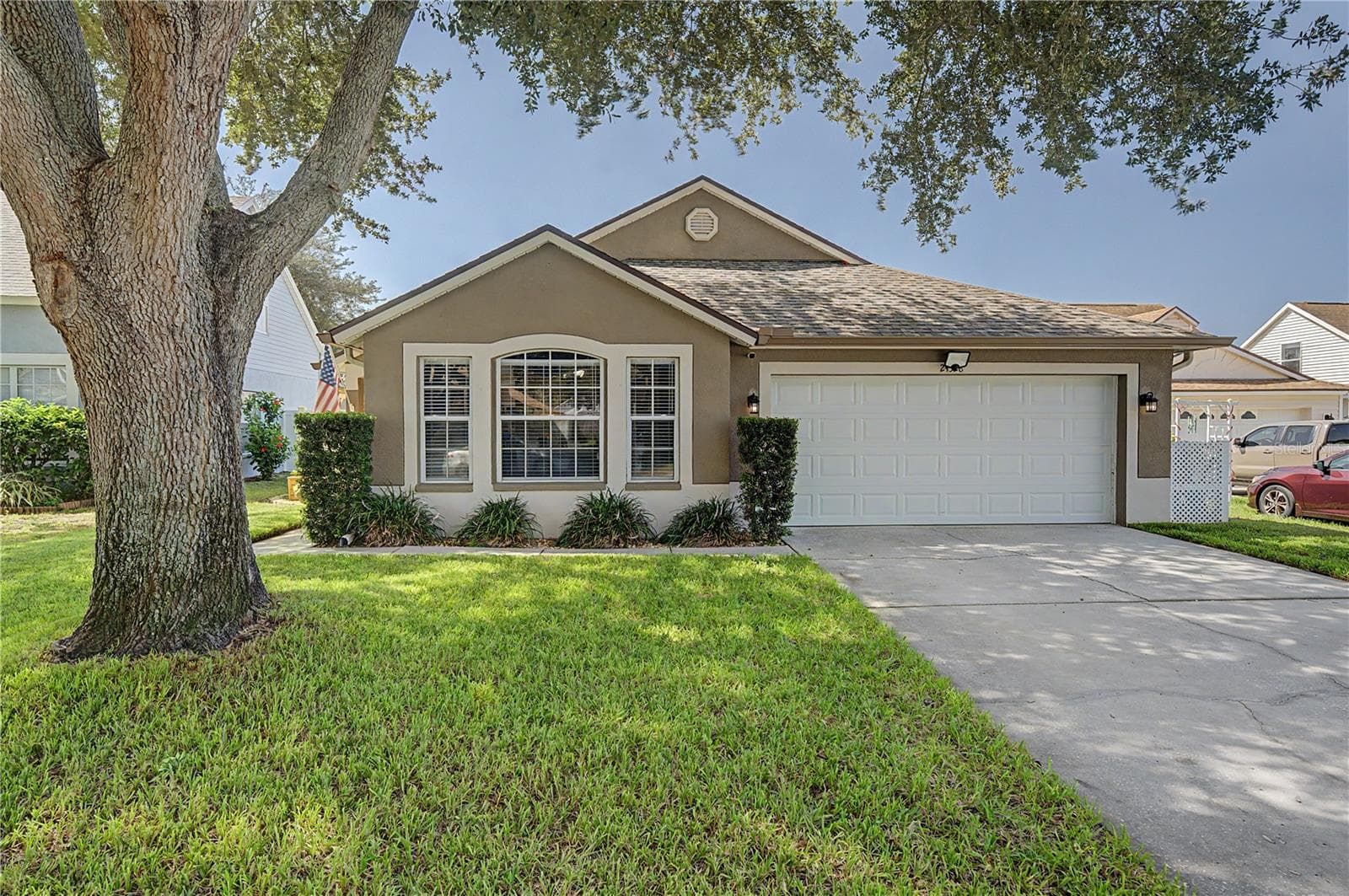 Single Family Residence at 24328 MISTWOOD CT, LUTZ, photo 30 of 43