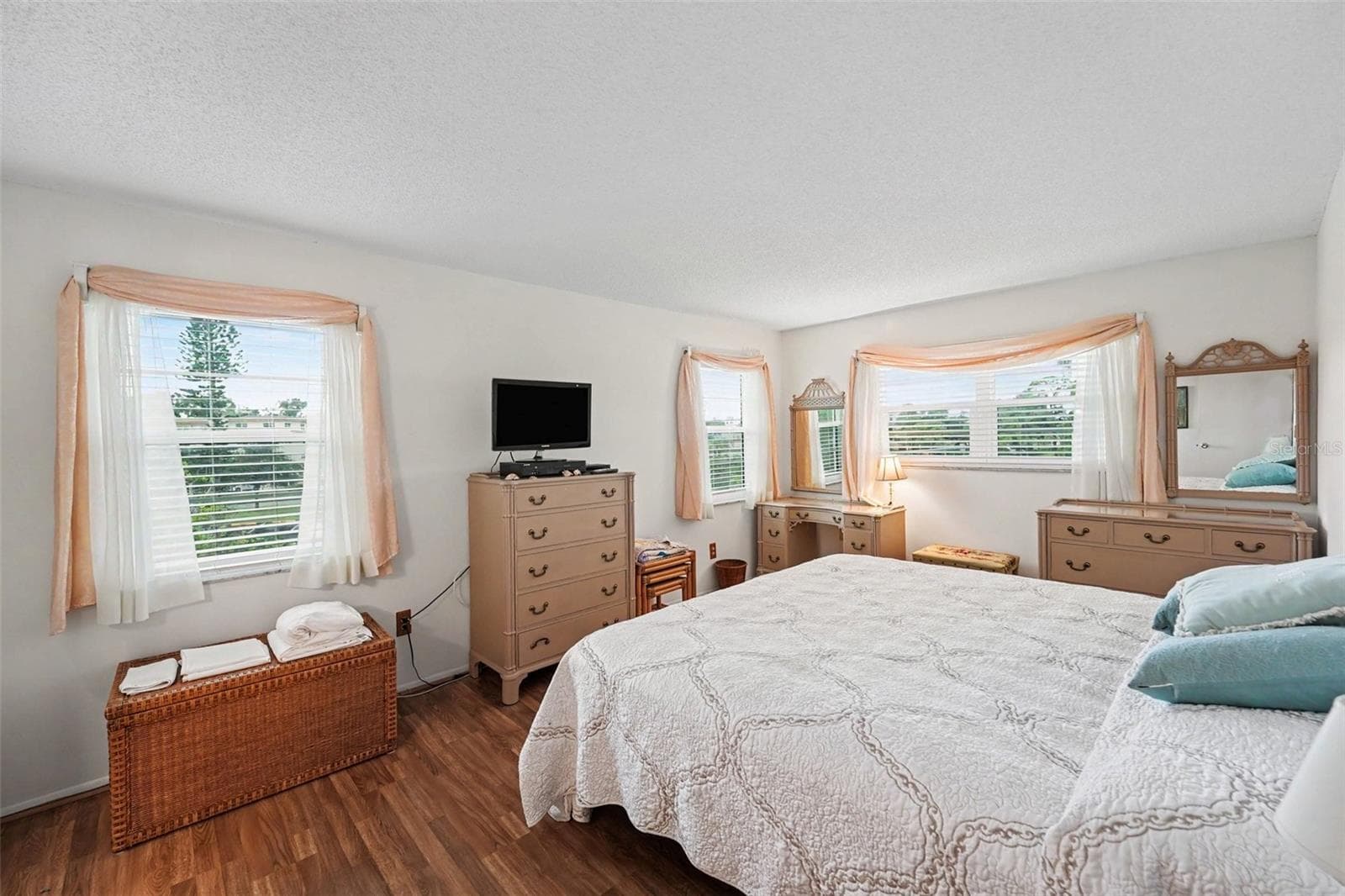 Condominium at 5970 80TH ST N #301, ST PETERSBURG, photo 13 of 18