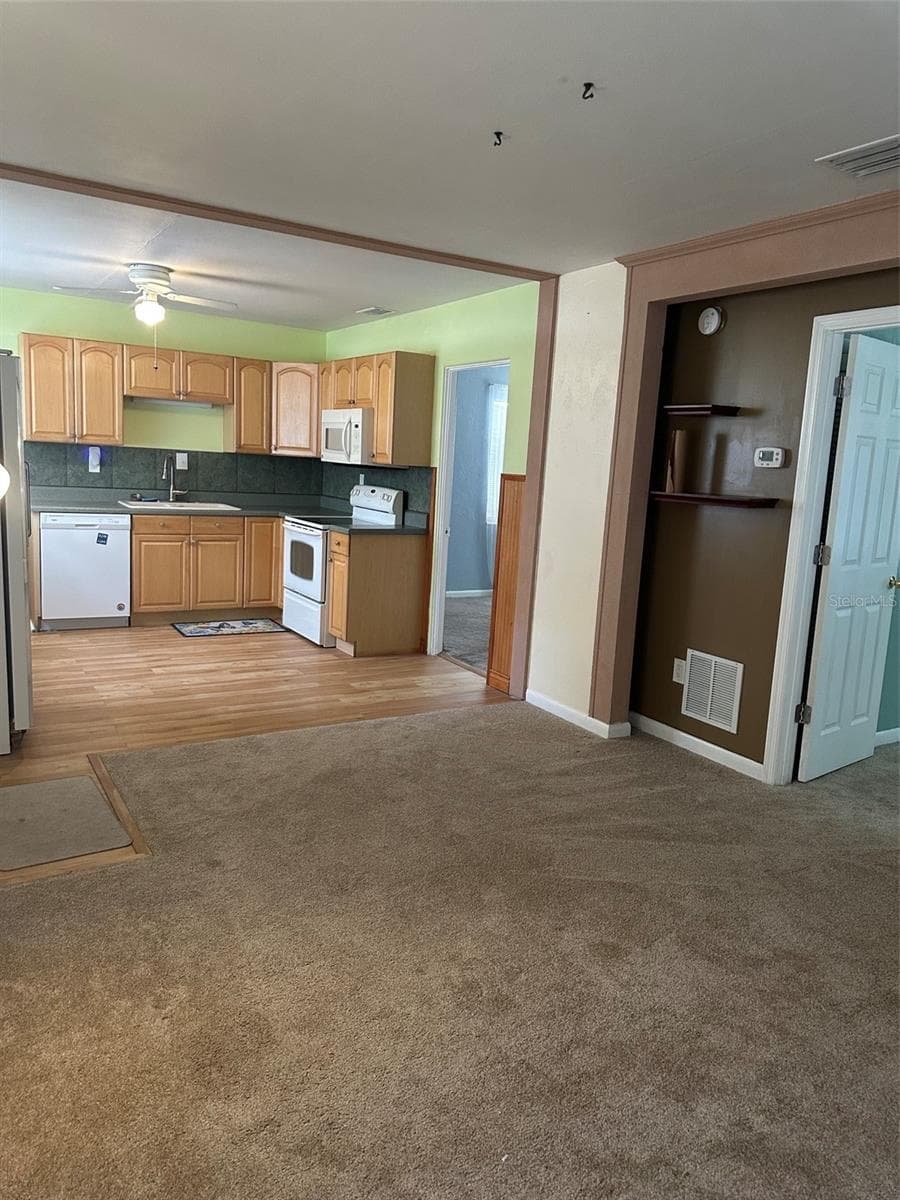 Single Family Residence at 4142 6TH AVE N, ST PETERSBURG, photo 3 of 11
