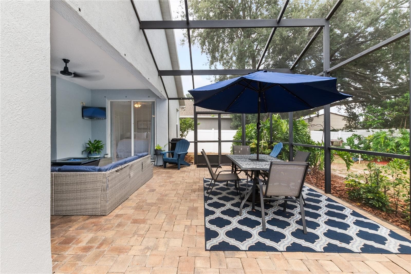 Single Family Residence at 1015 ROBIN LN, WINTER HAVEN, photo 32 of 43
