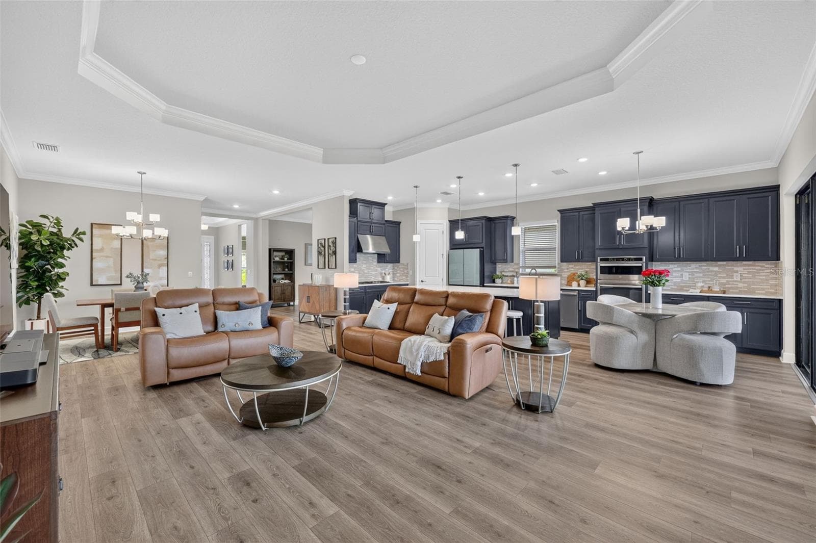Single Family Residence at 10132 SILENT NIGHT LN, SARASOTA, photo 12 of 74