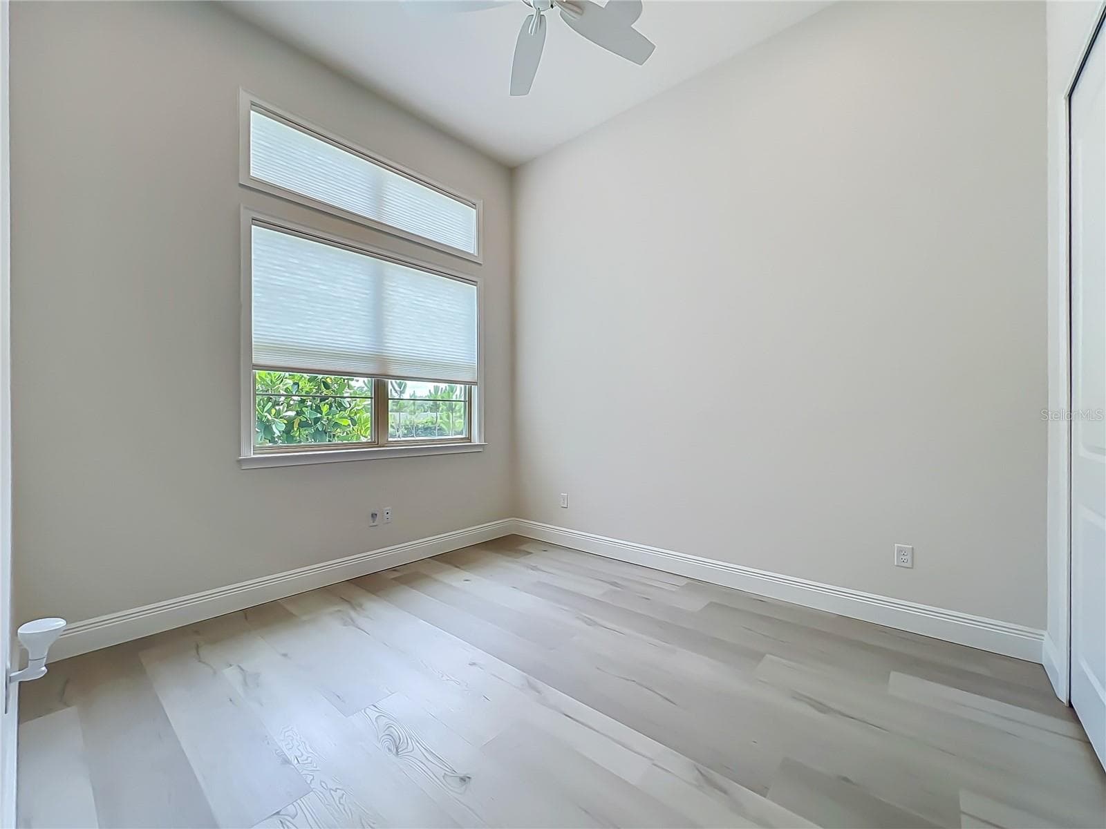 Single Family Residence at 13809 LARKTON LN, ORLANDO, photo 8 of 85