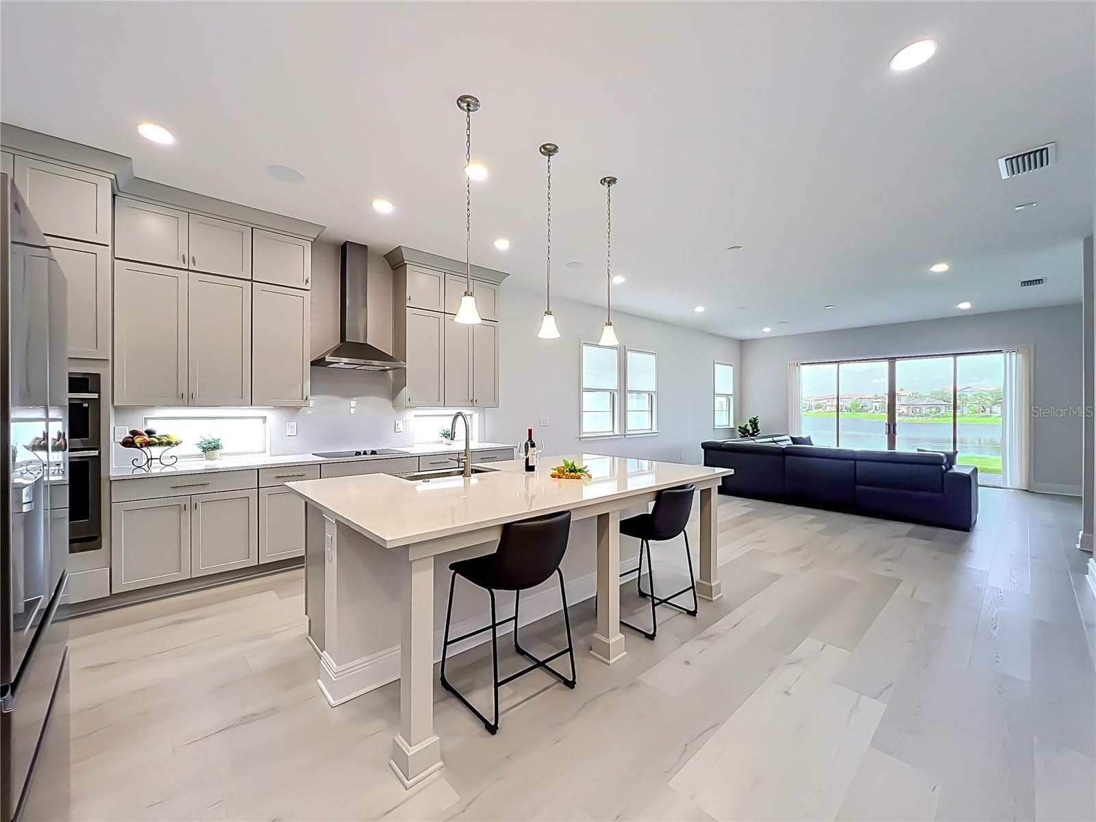Single Family Residence at 13809 LARKTON LN, ORLANDO, photo 11 of 85