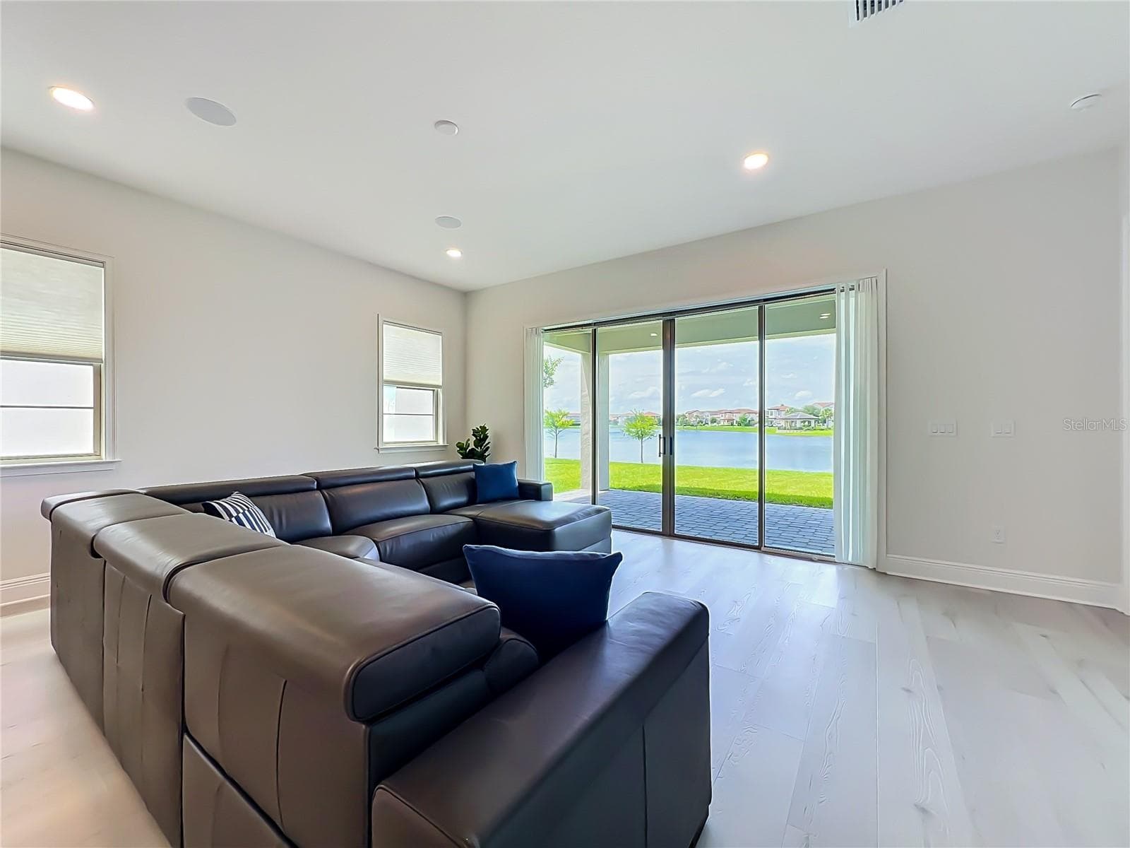 Single Family Residence at 13809 LARKTON LN, ORLANDO, photo 21 of 85