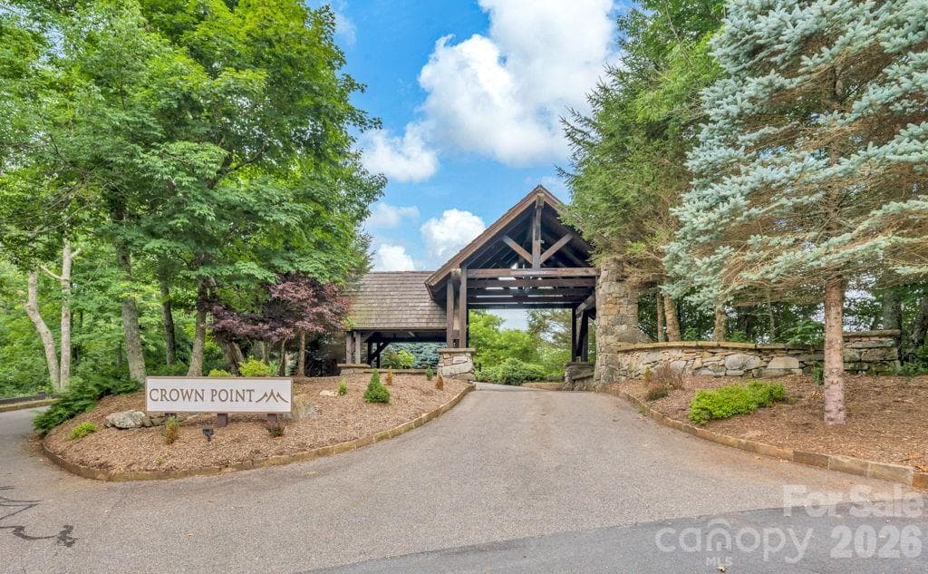 000 Crown Point Road