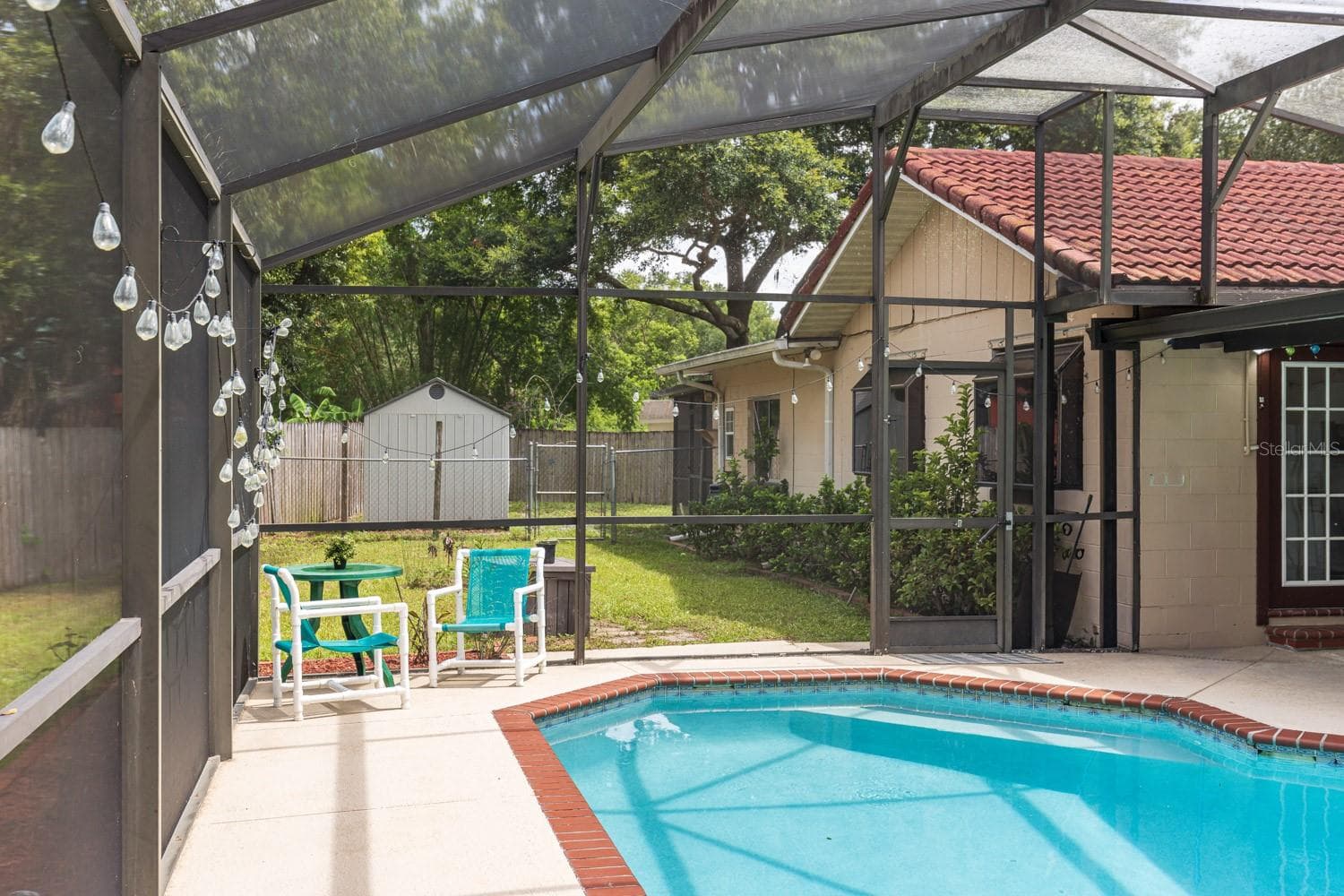 Sparkling pool - 8243 PAMLICO ST, ORLANDO