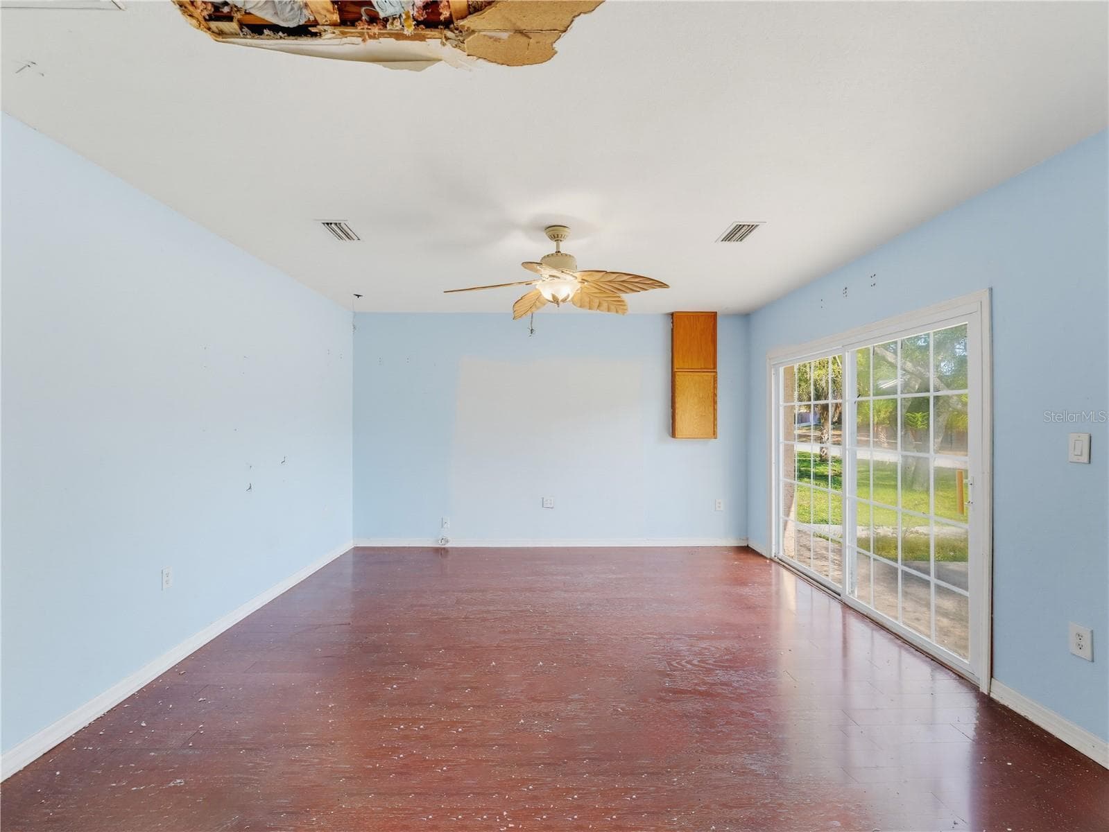 Single Family Residence at 1116 E OAKWOOD ST, TARPON SPRINGS, photo 17 of 68
