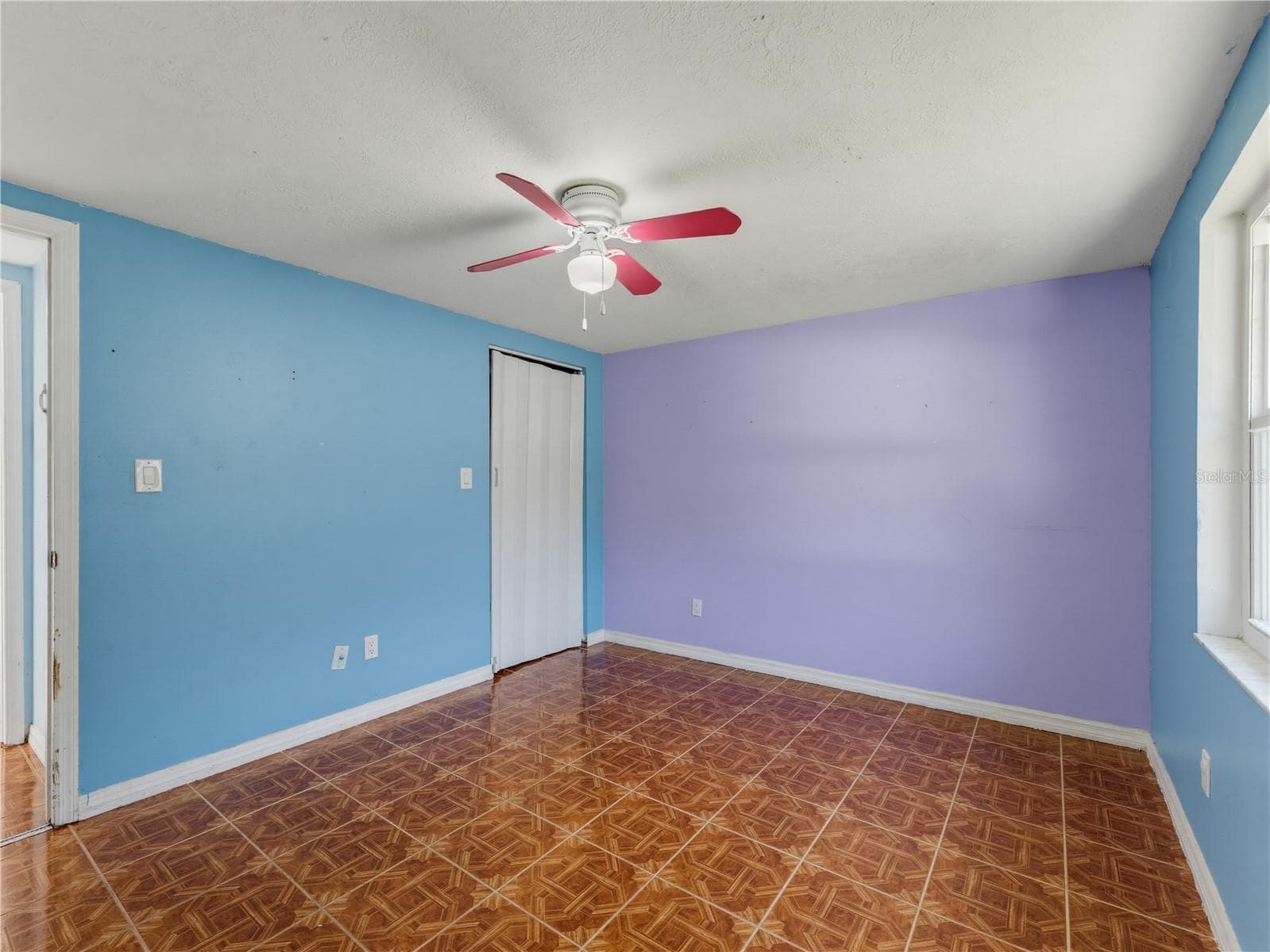 Single Family Residence at 1116 E OAKWOOD ST, TARPON SPRINGS, photo 37 of 68