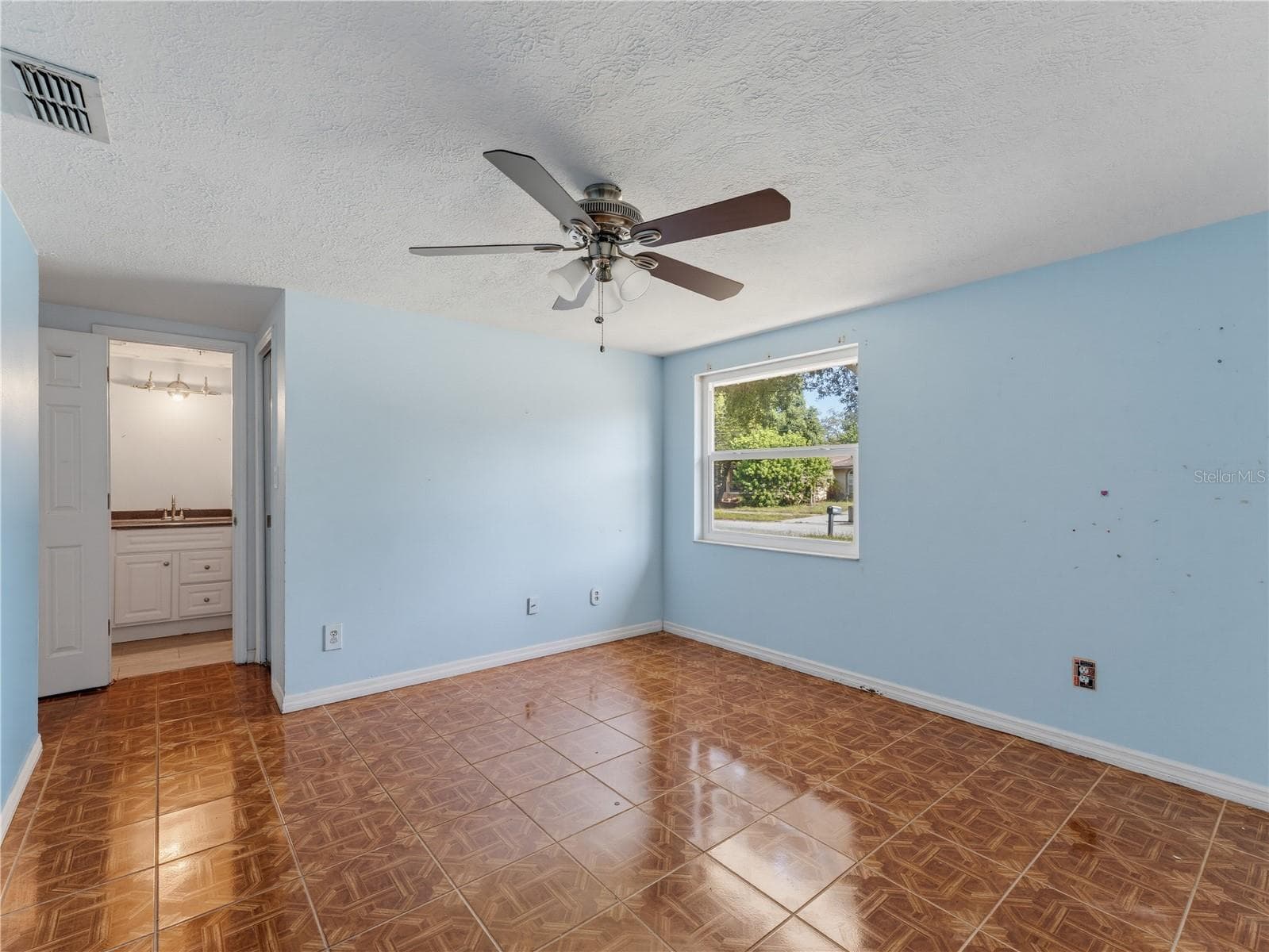 Single Family Residence at 1116 E OAKWOOD ST, TARPON SPRINGS, photo 48 of 68