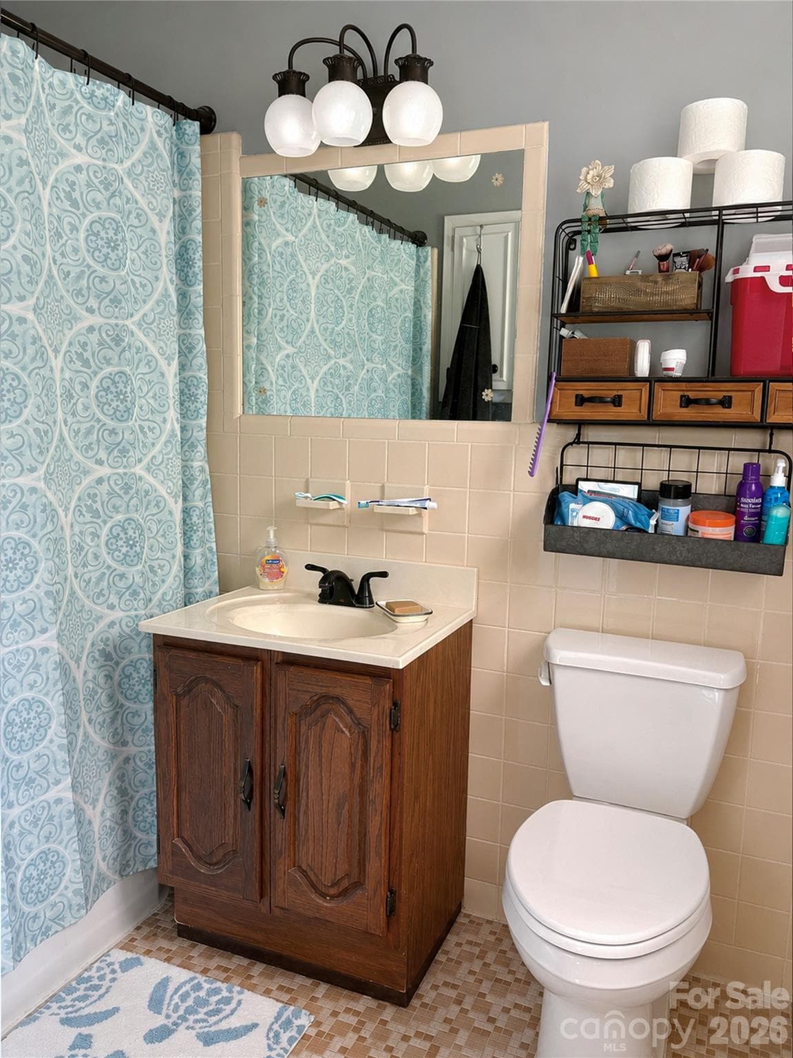 Primary ensuite bathroom - 467 Forest Lake Road, Forest City