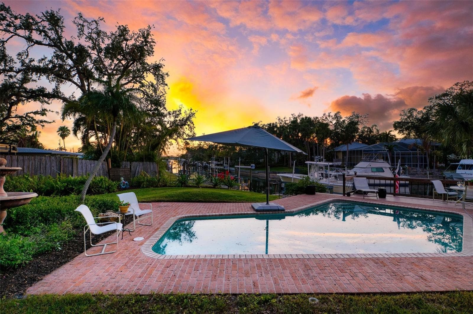 Backyard - 1827 BAYWOOD DR, SARASOTA