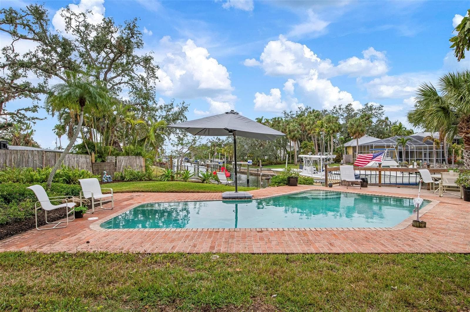 Backyard - 1827 BAYWOOD DR, SARASOTA