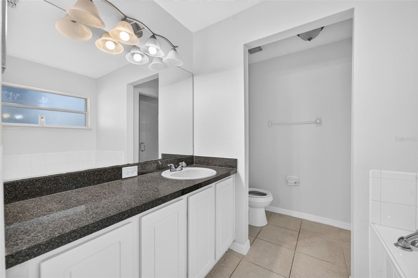 Single Family Residence at 719 WAXWING CT, POINCIANA, photo 15 of 24