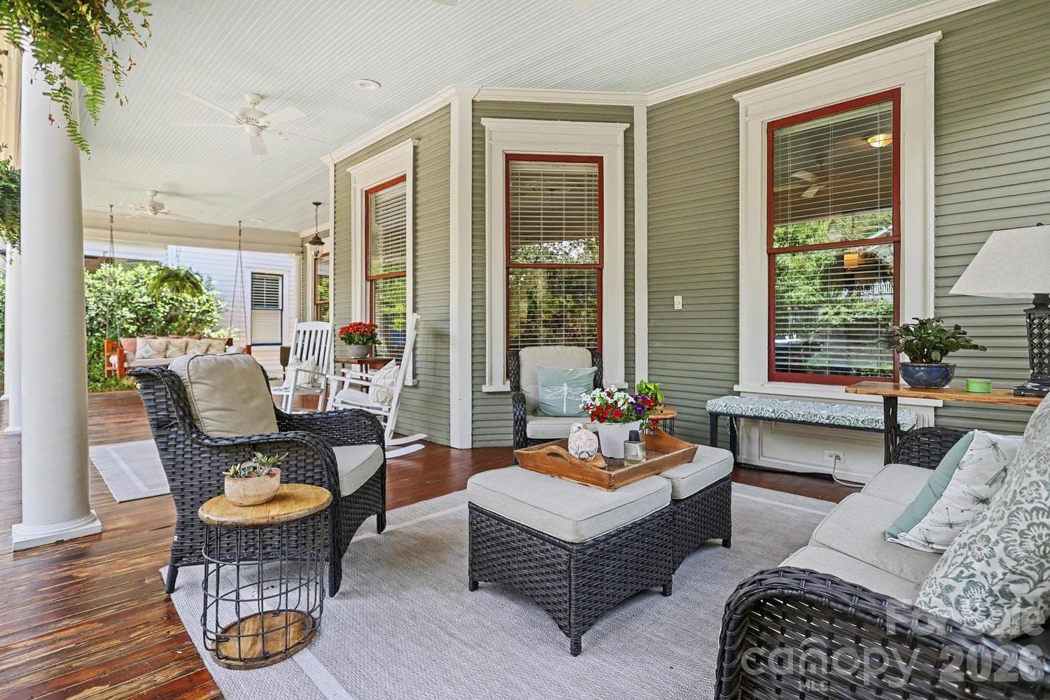 Covered Porch - 314 E Kingston Avenue E, Charlotte
